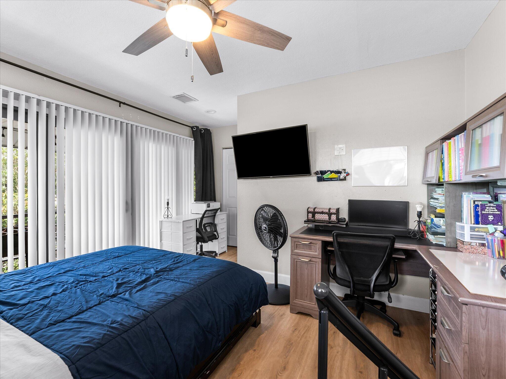 LAKE WORTH TOWN OF - Residential