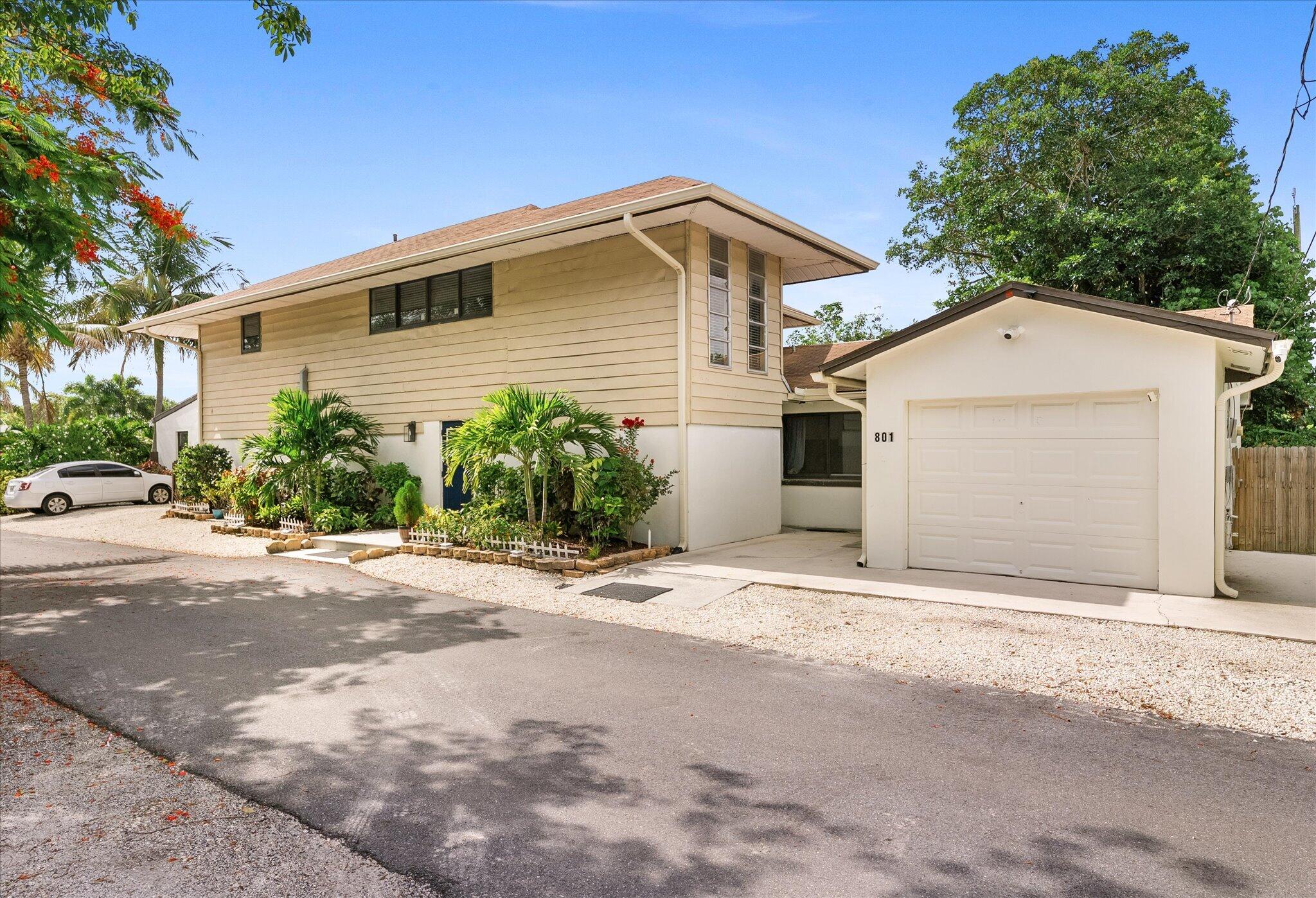 LAKE WORTH TOWN OF - Residential