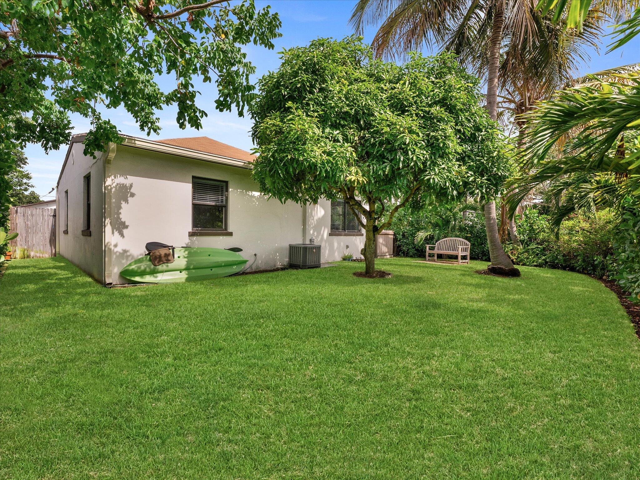 LAKE WORTH TOWN OF - Residential