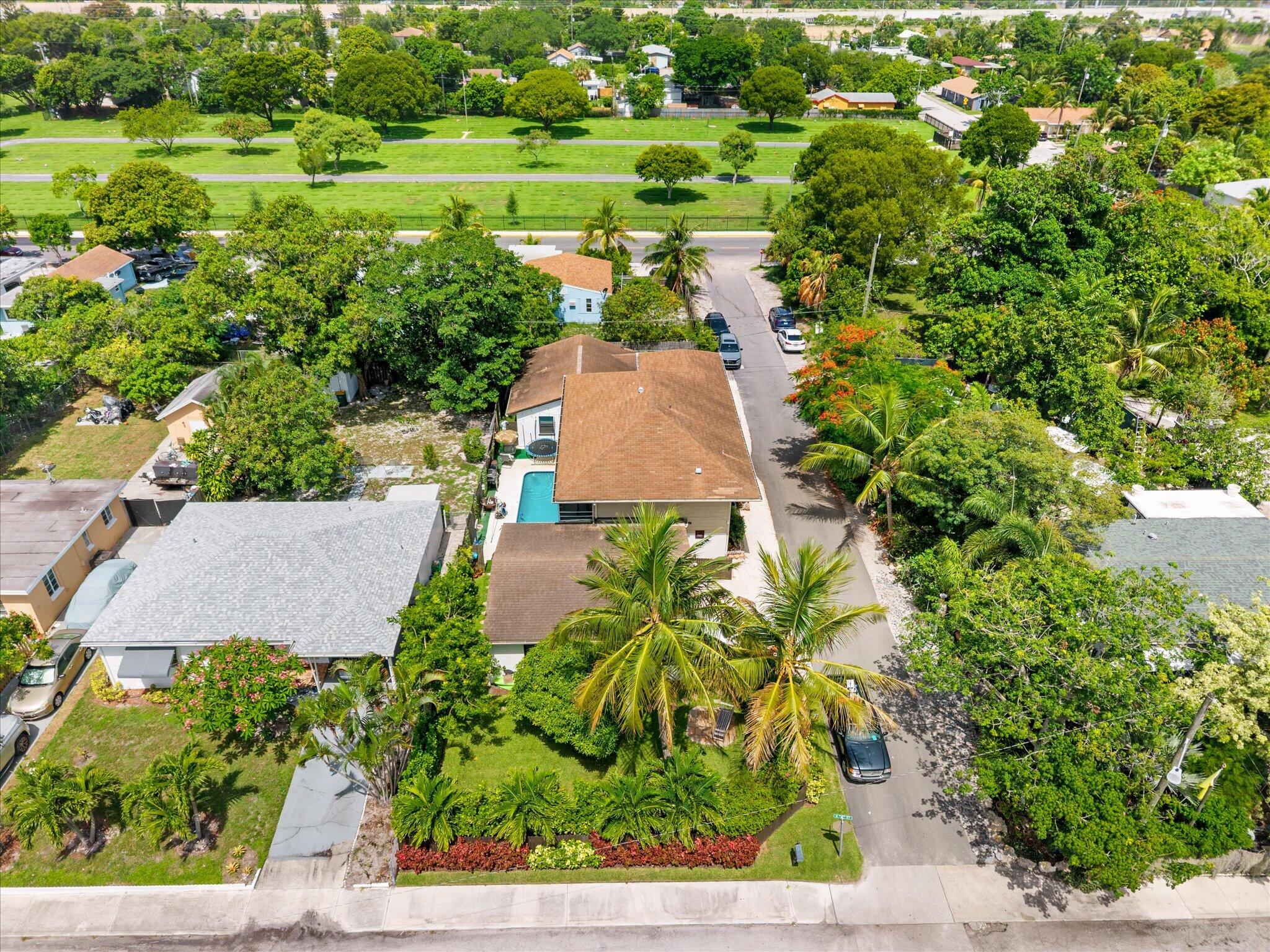 LAKE WORTH TOWN OF - Residential