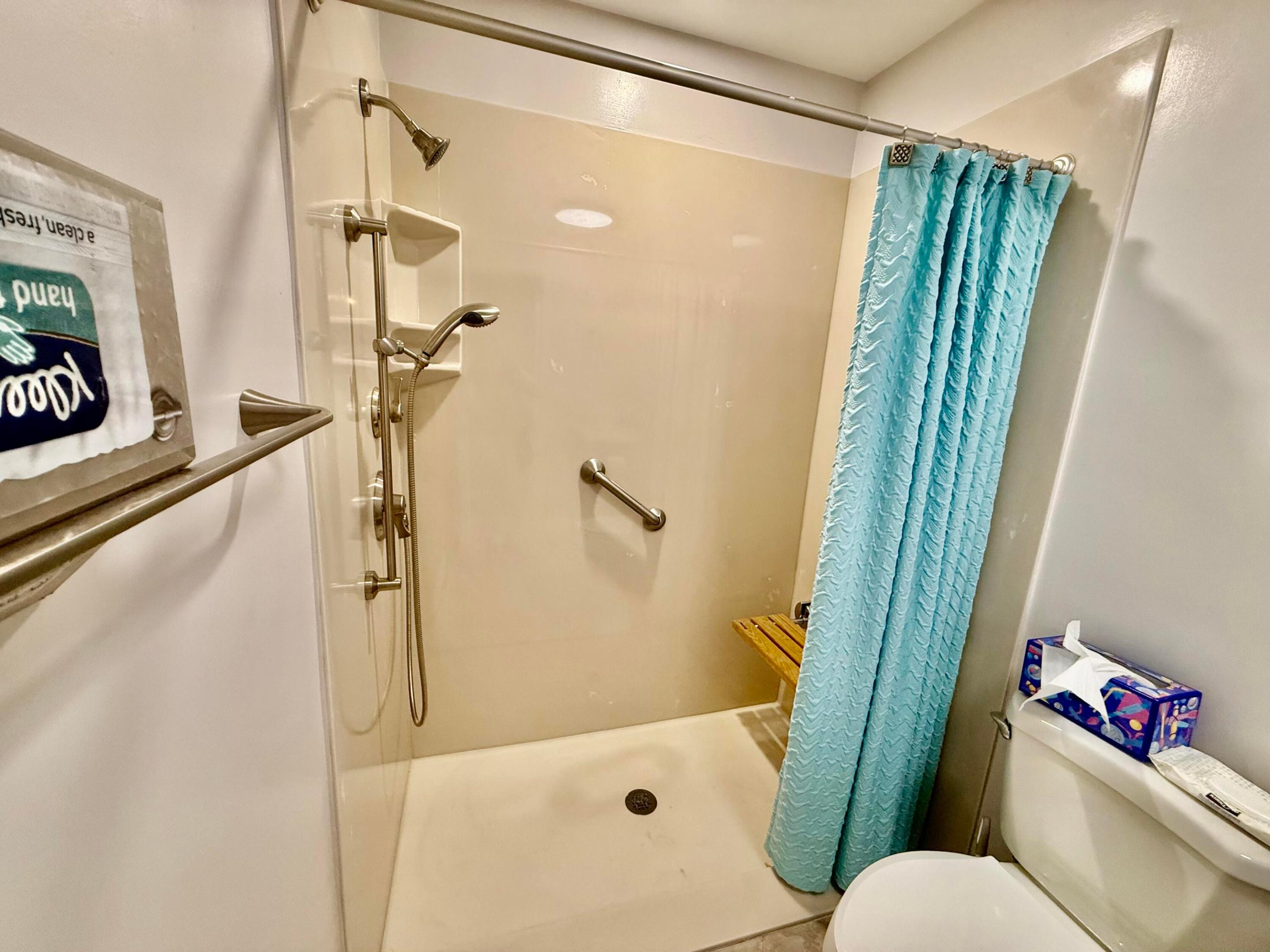 HIGH POINT OF FORT PIERCE CONDOMINIUM SECTION 1 - Residential Lease