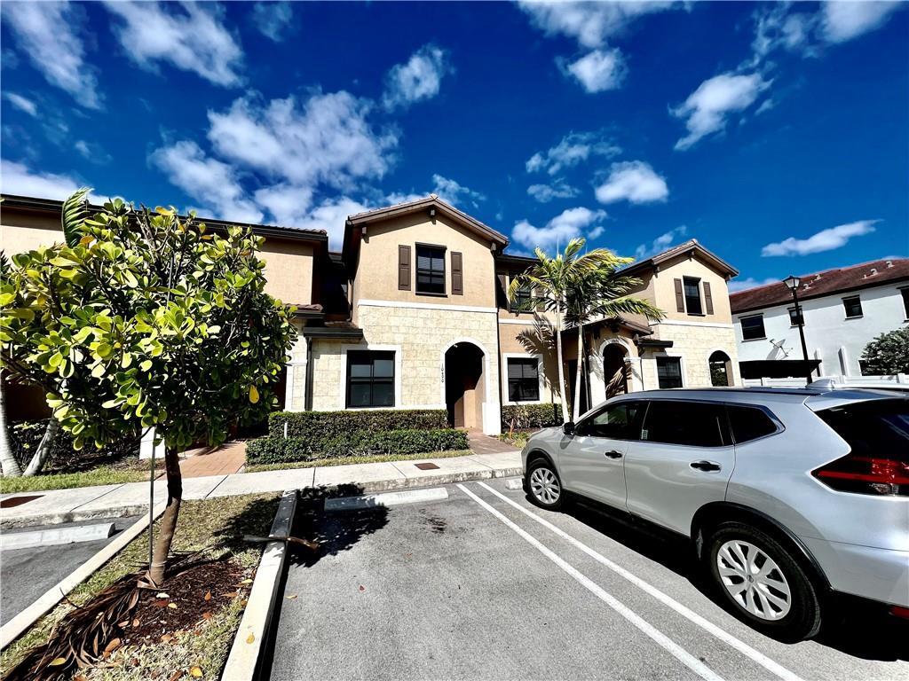AQUABELLA SECTION TWO - Residential