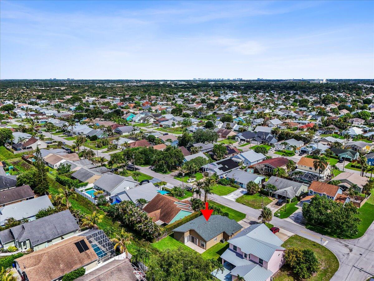 NORTH PALM BEACH HEIGHTS - Residential