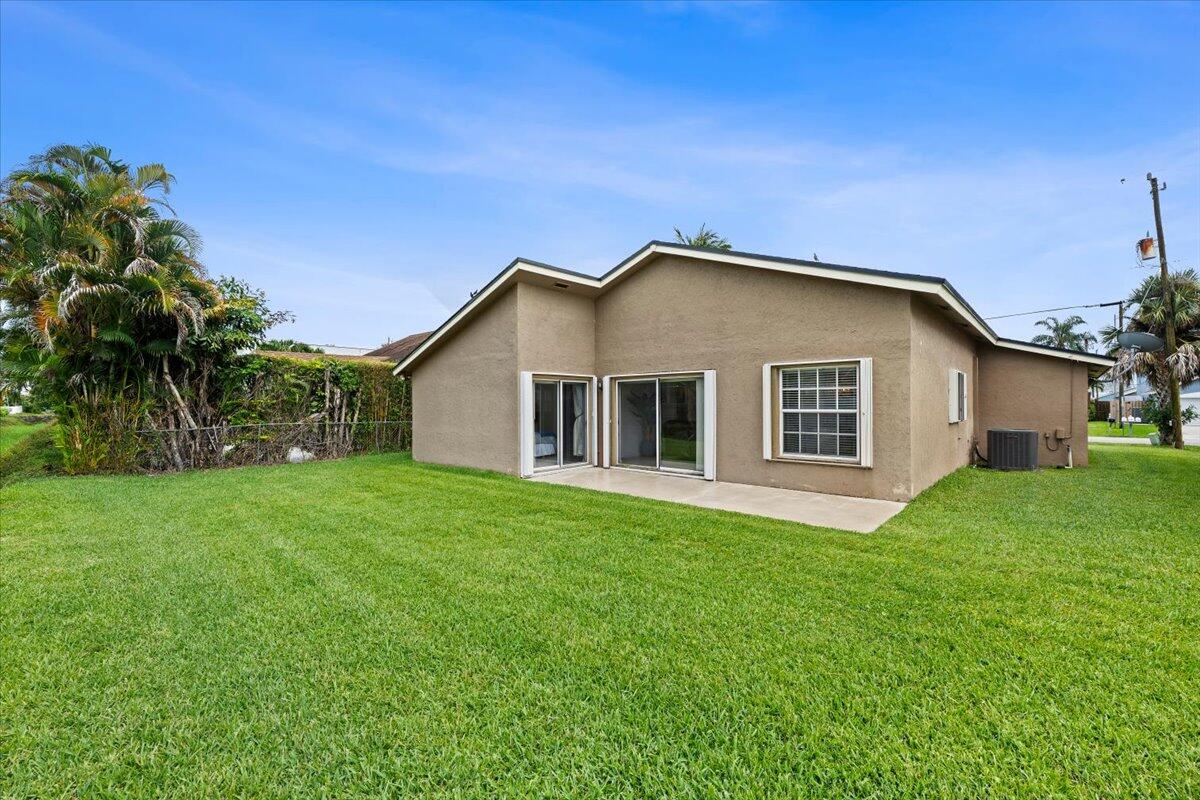 NORTH PALM BEACH HEIGHTS - Residential