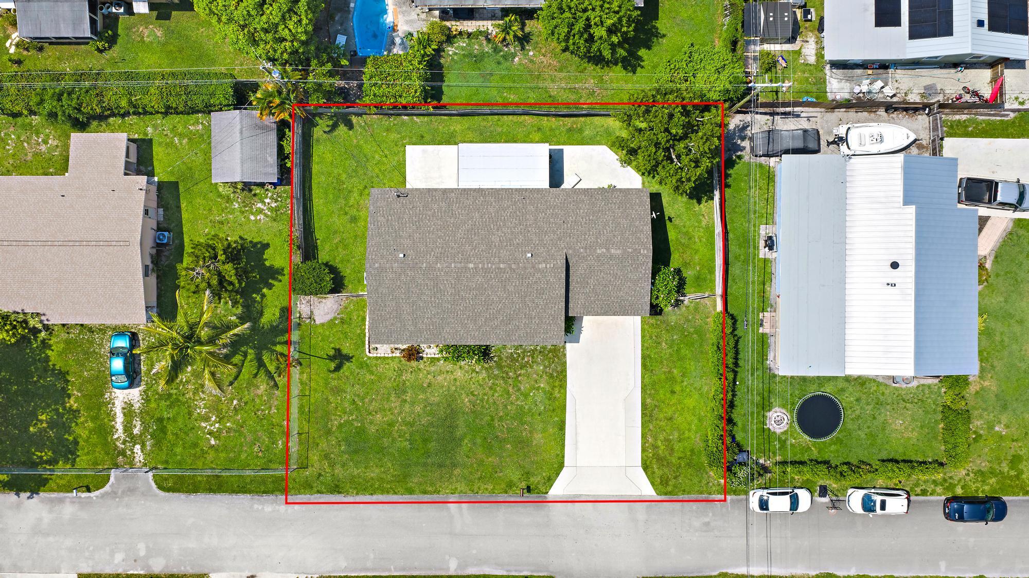 TROPICAL COUNTRY ESTATES - Residential