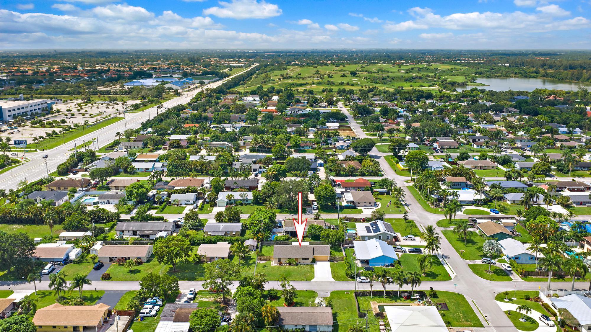 TROPICAL COUNTRY ESTATES - Residential