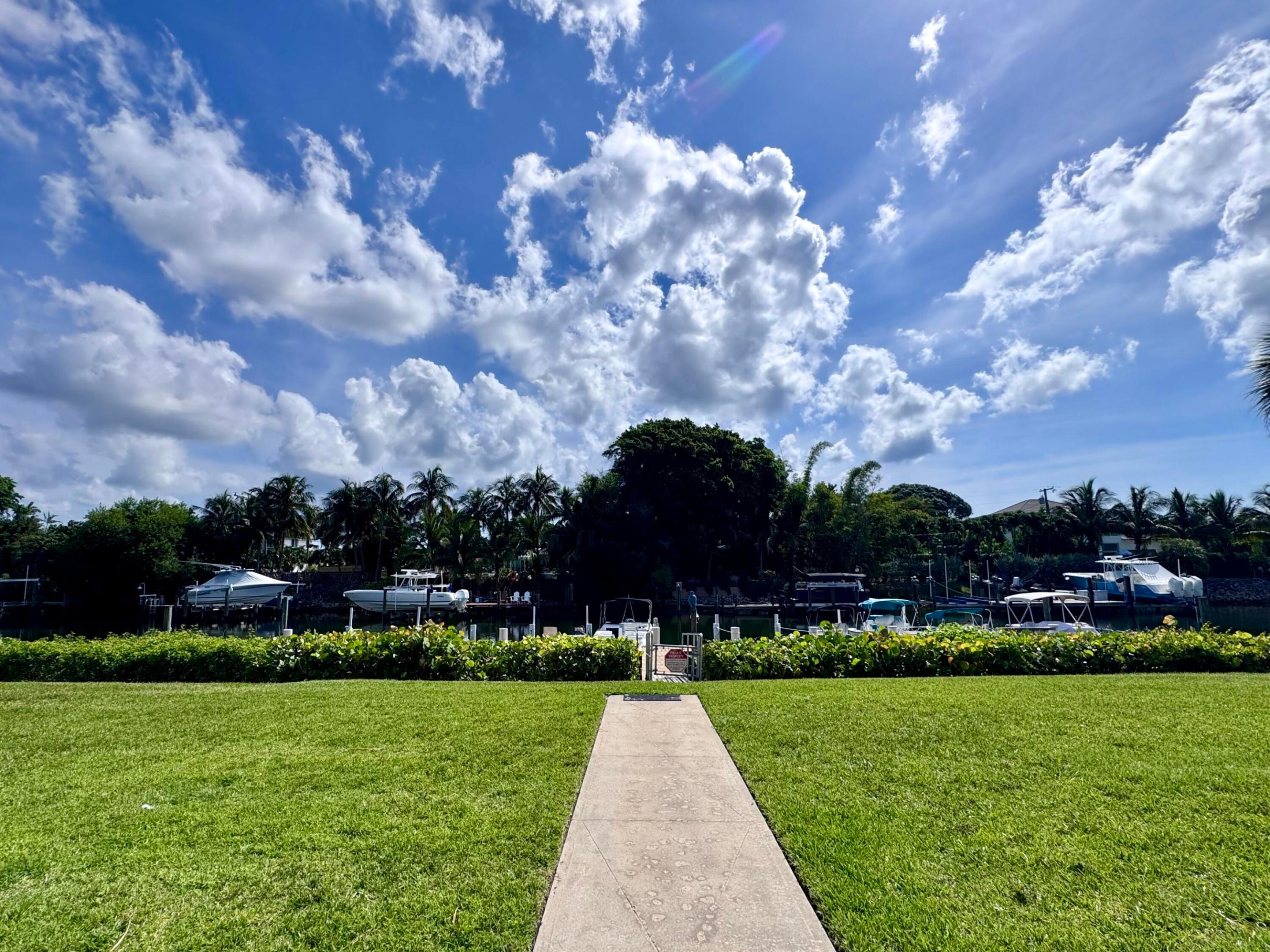 RIVER KEY CONDO - Residential