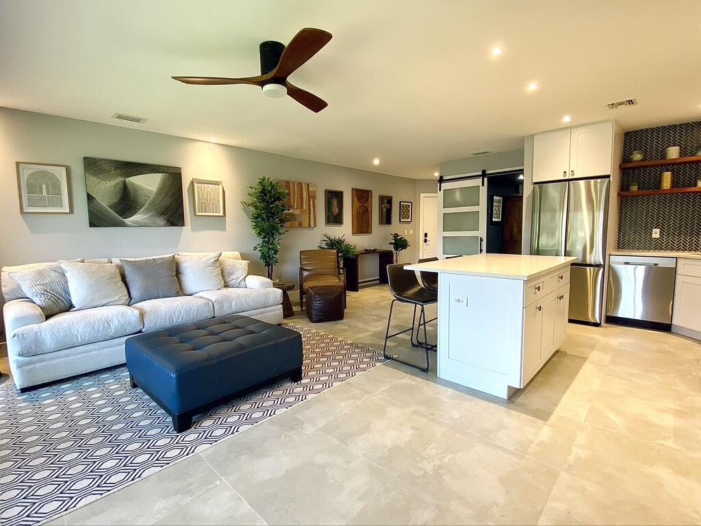 RIVER KEY CONDO - Residential