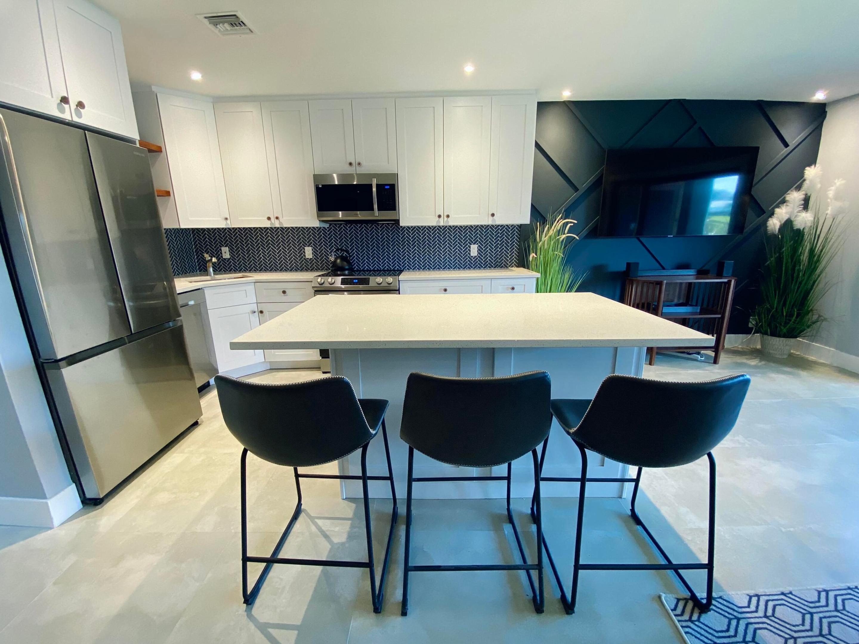 RIVER KEY CONDO - Residential