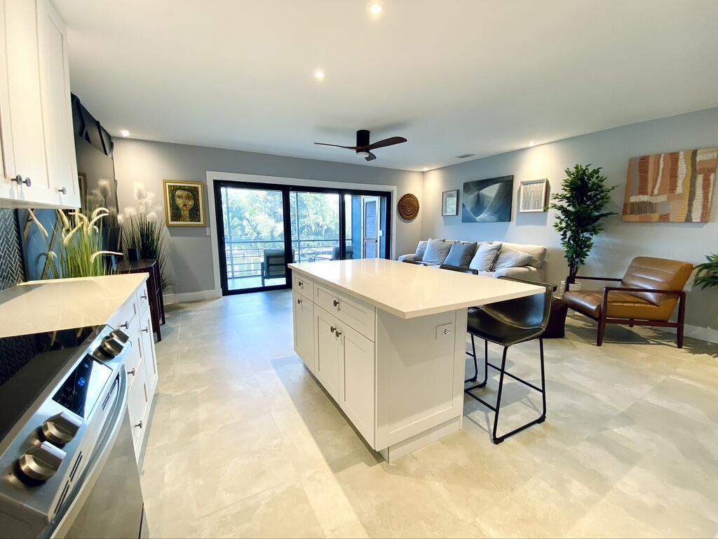 RIVER KEY CONDO - Residential
