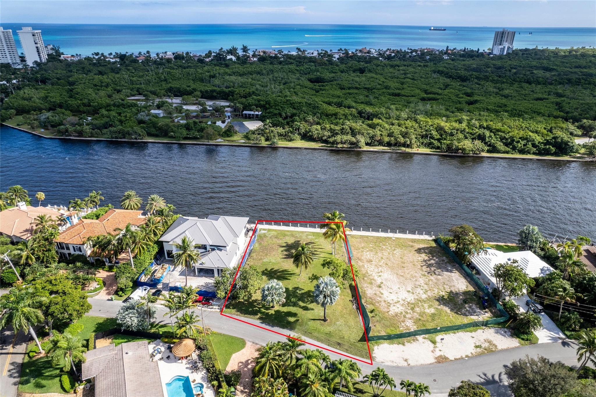 DIRECTLY ON THE INTRACOASTAL WATERWAY, THE ONLY BUILDABLE LOT FOR SALE ON INTRACOASTAL DRIVE OVERLOOKING BIRCH STATE PARK.  MOST DESIRABLE AREA, OVERSIZED 13,000+sf LOTRECENTLY CONSTRUCTED ALL CONCRETE DOCK, BATTER PILES AND SEAWALL CAP, READY TO BUILD YOUR DREAM HOME!! IDEALLY LOCATED CLOSE TO THE BEACH, SHOPPING, NIGHTLIFE, AIRPORT, ETC.PRICED TO SELL!! SURVEY AVAILABLE!!!