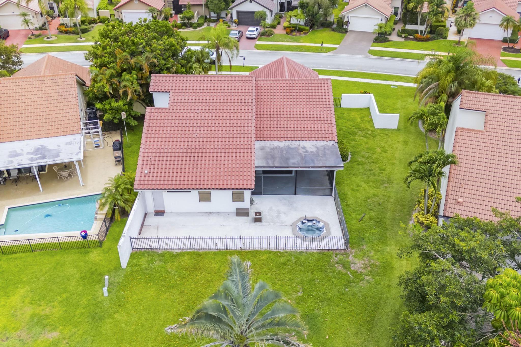 BOCA GREENS - Residential