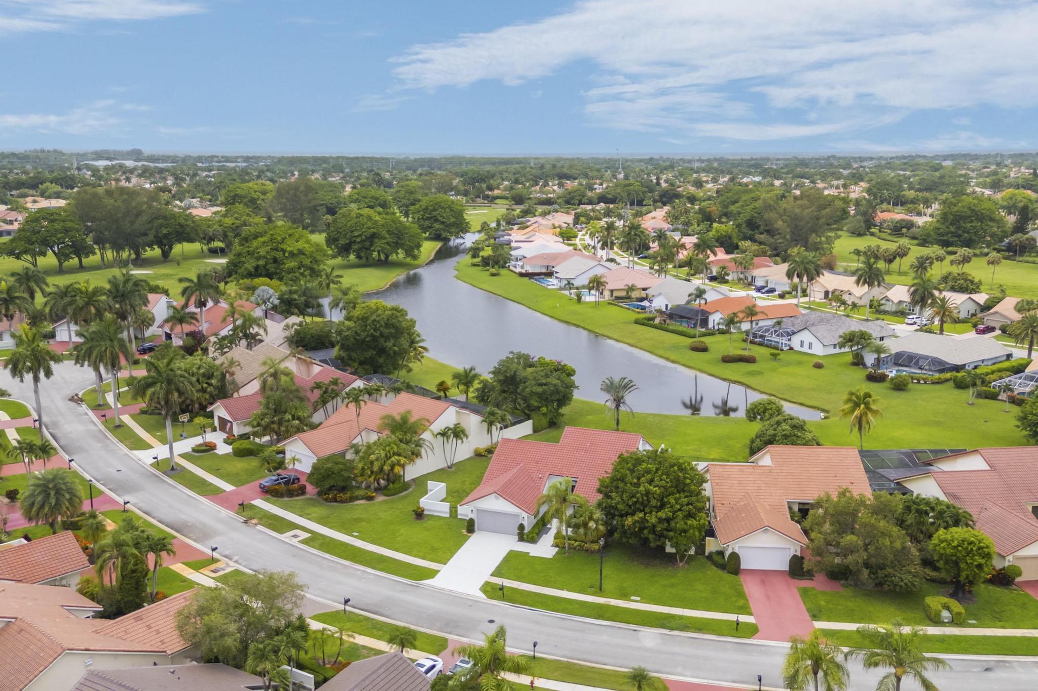 BOCA GREENS - Residential
