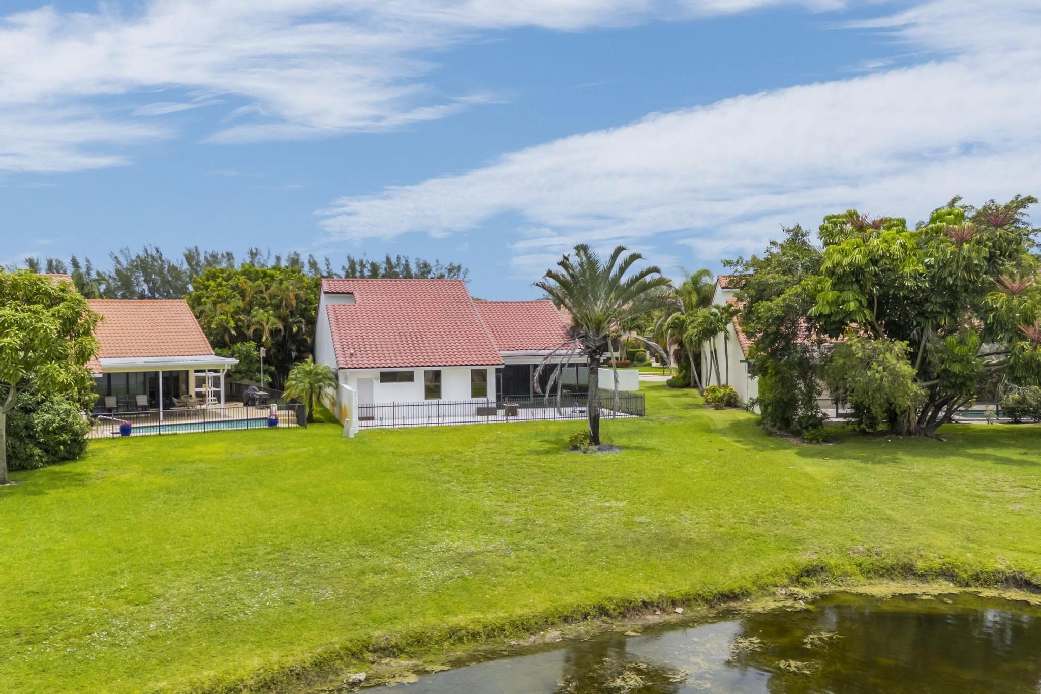 BOCA GREENS - Residential