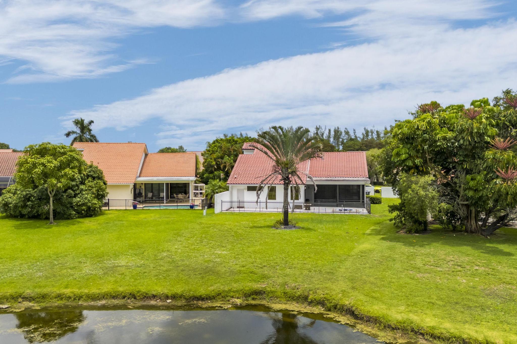 BOCA GREENS - Residential