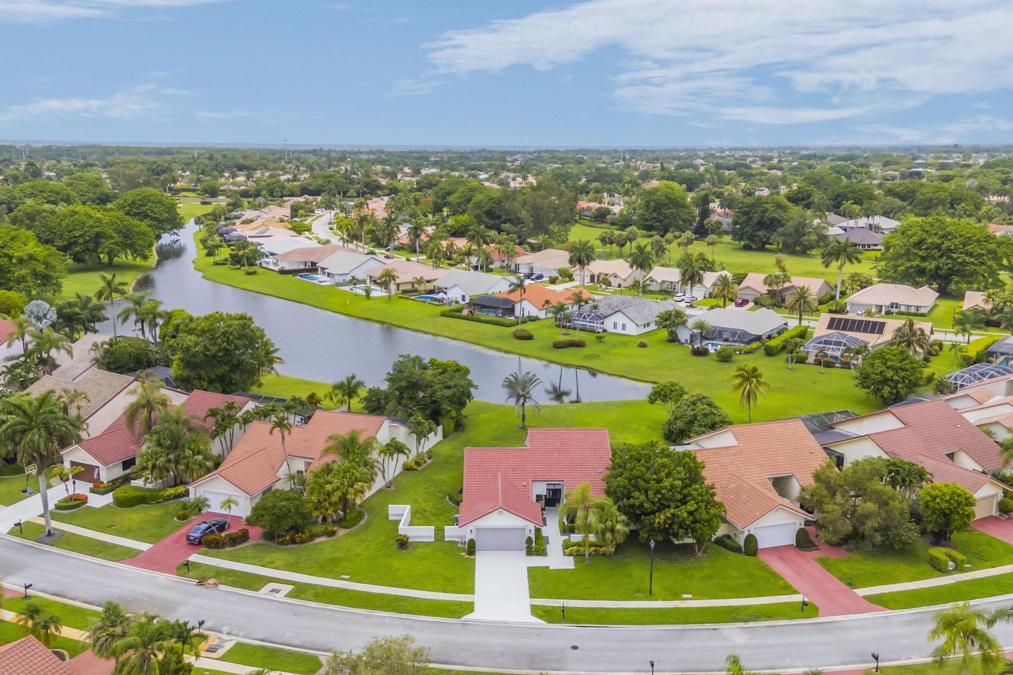 BOCA GREENS - Residential