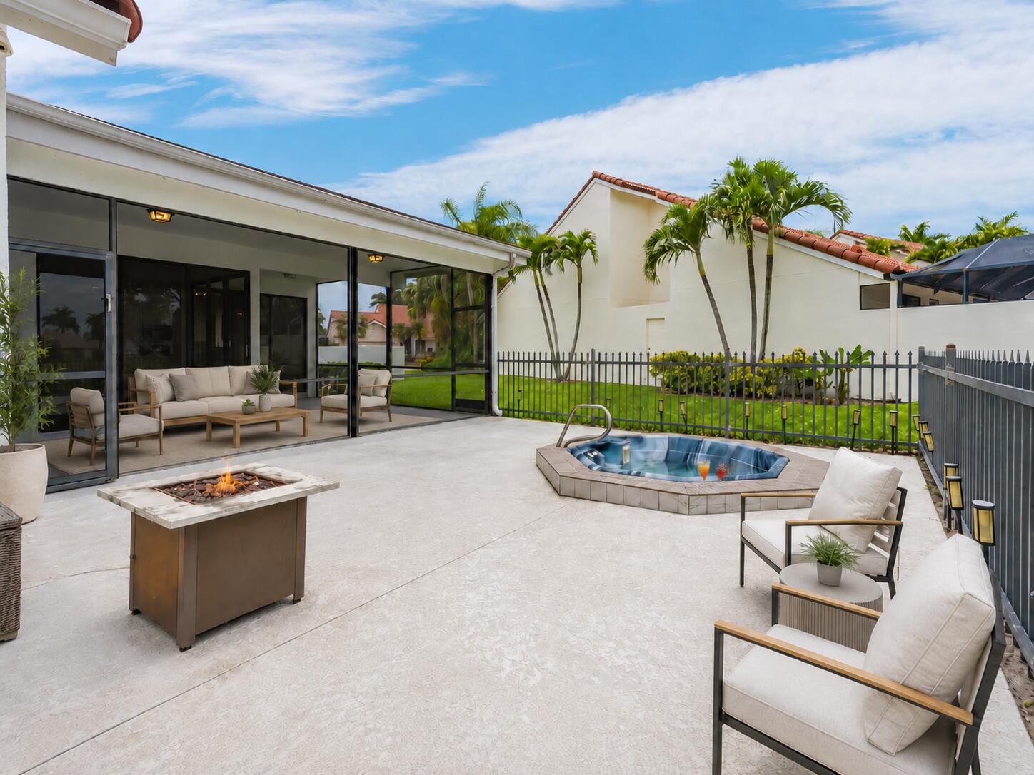 BOCA GREENS - Residential