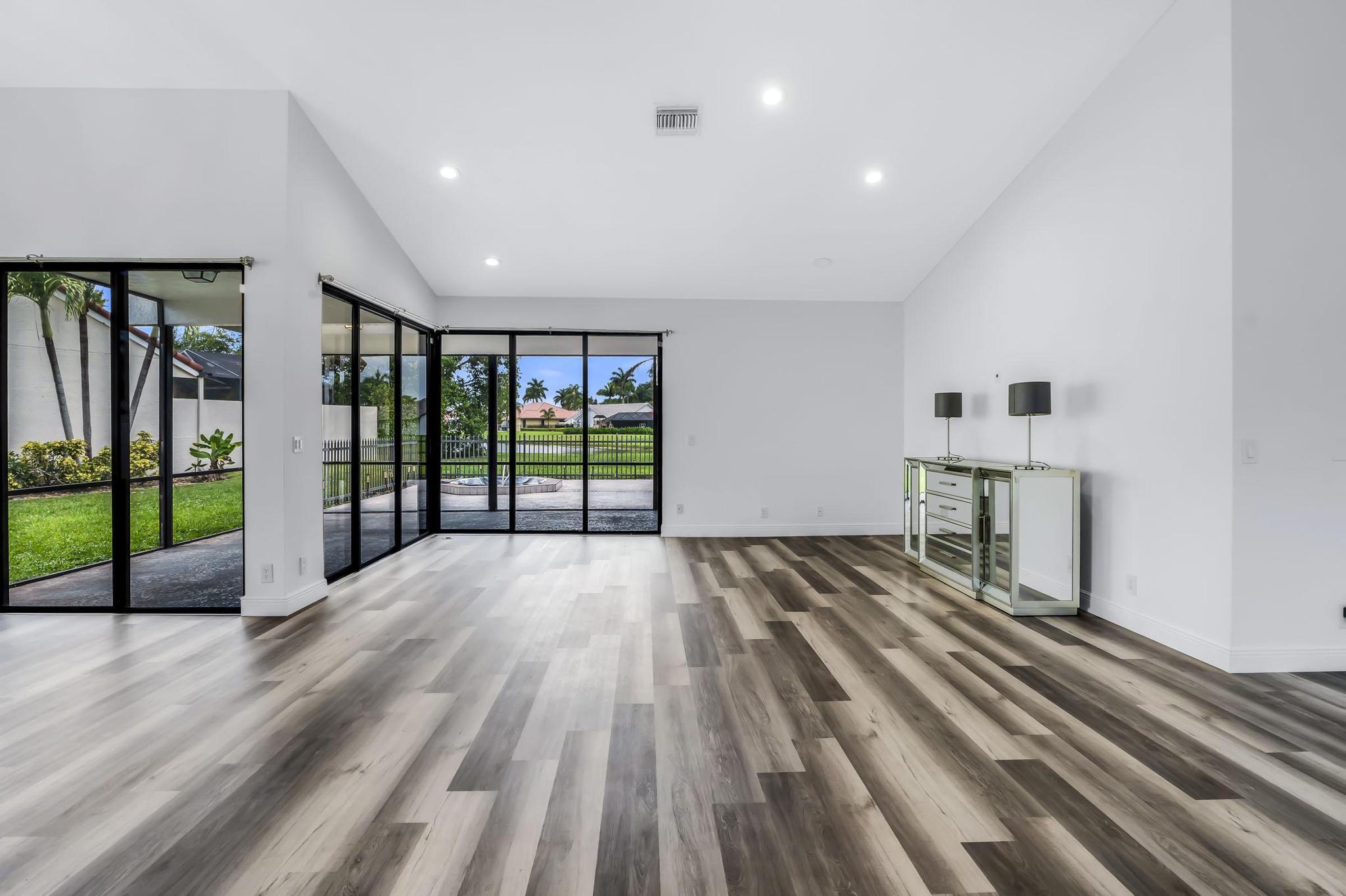 BOCA GREENS - Residential