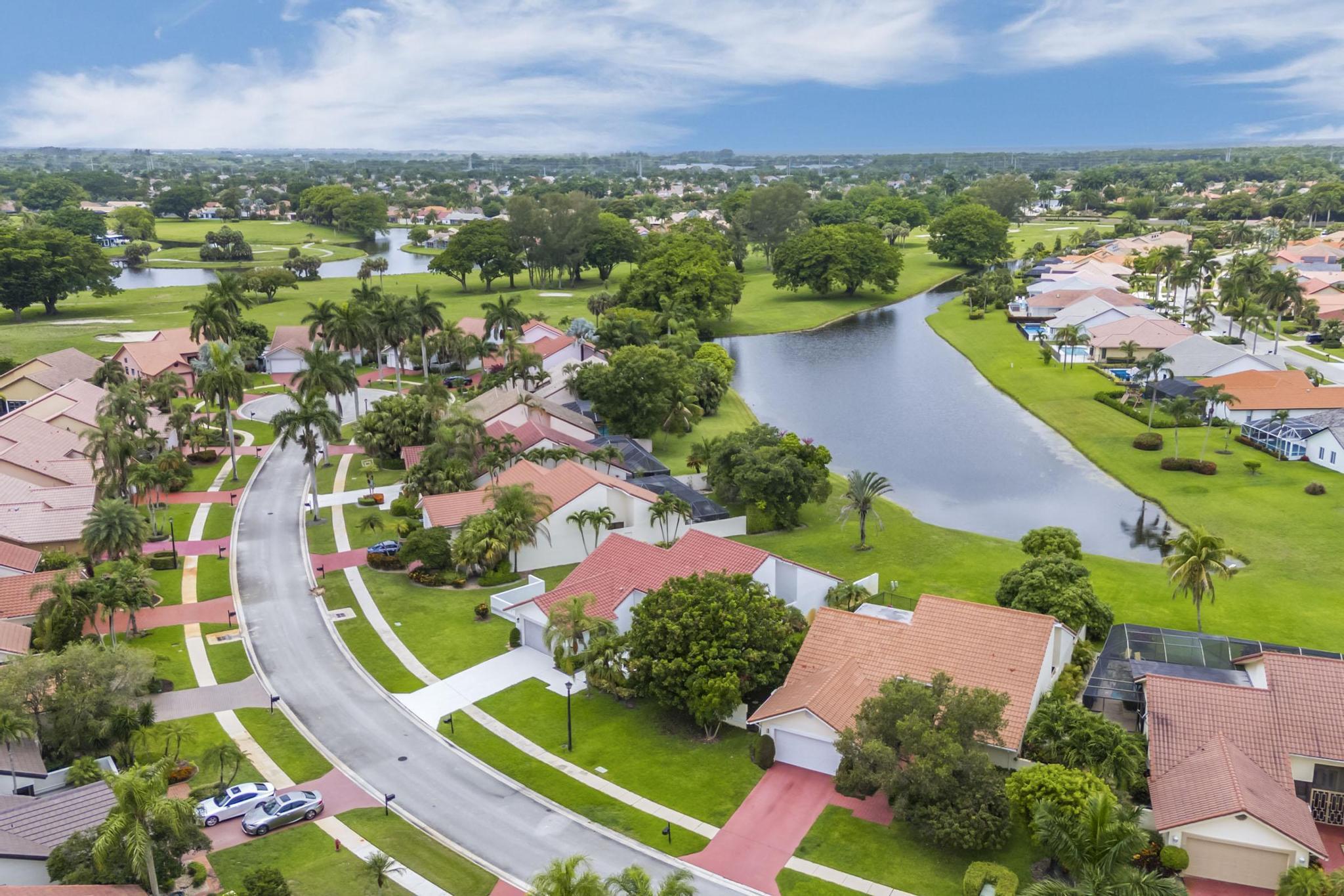 BOCA GREENS - Residential