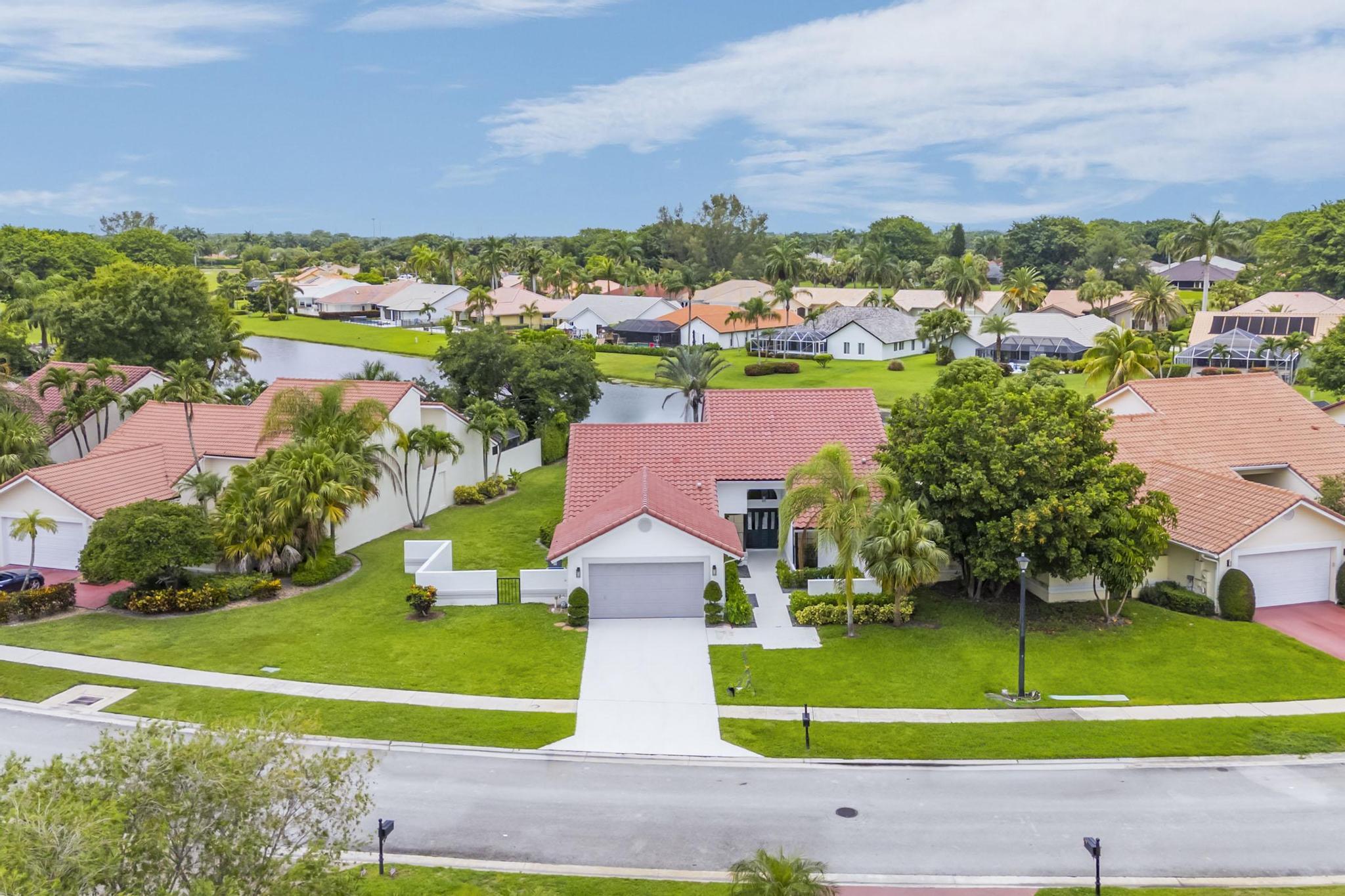 BOCA GREENS - Residential