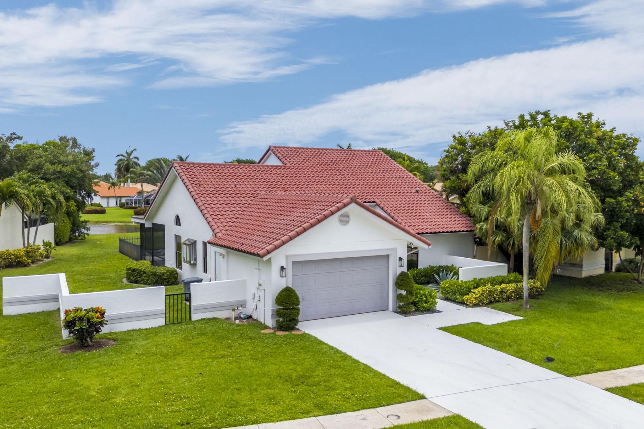 BOCA GREENS - Residential