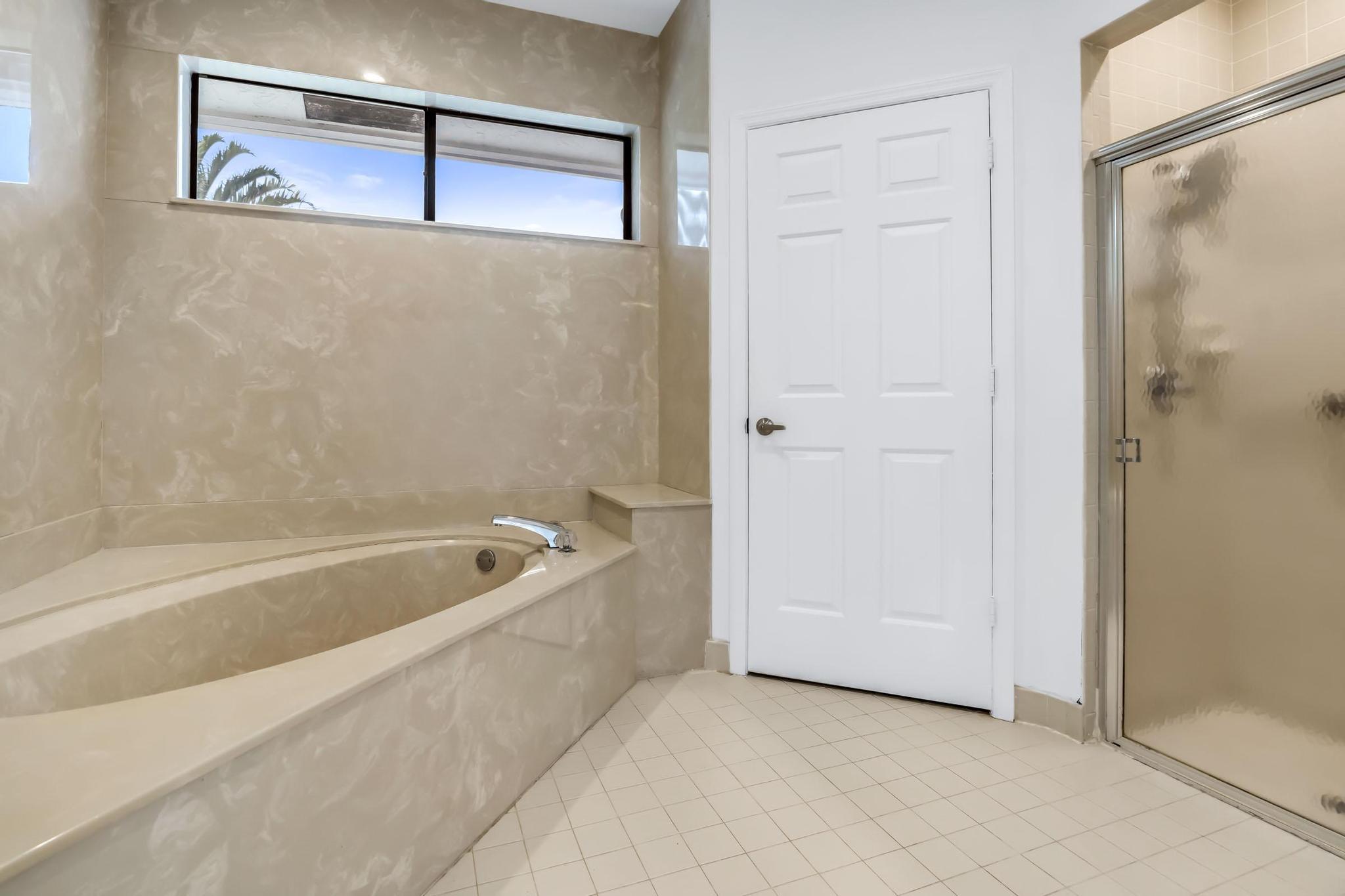 BOCA GREENS - Residential