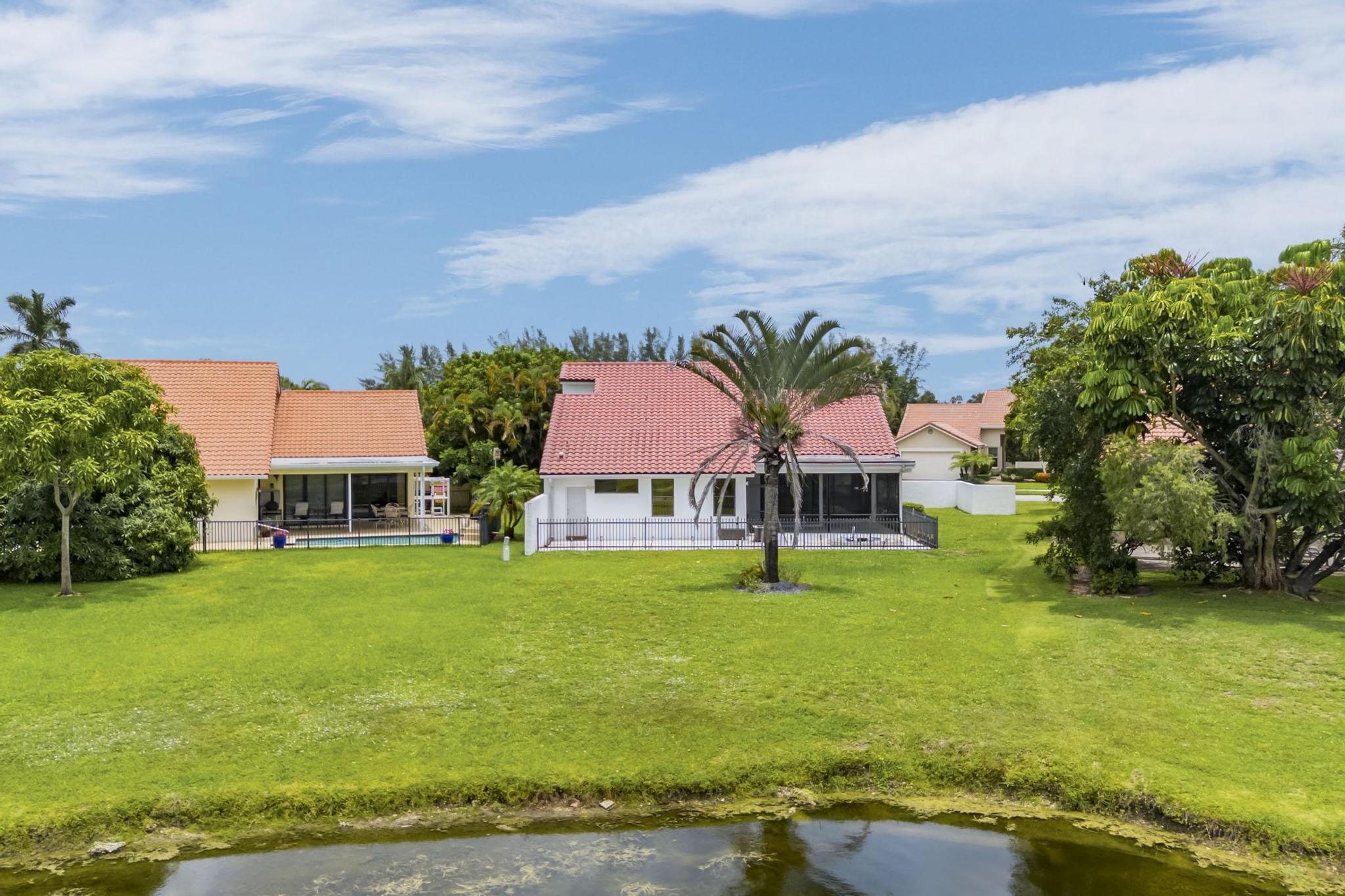 BOCA GREENS - Residential
