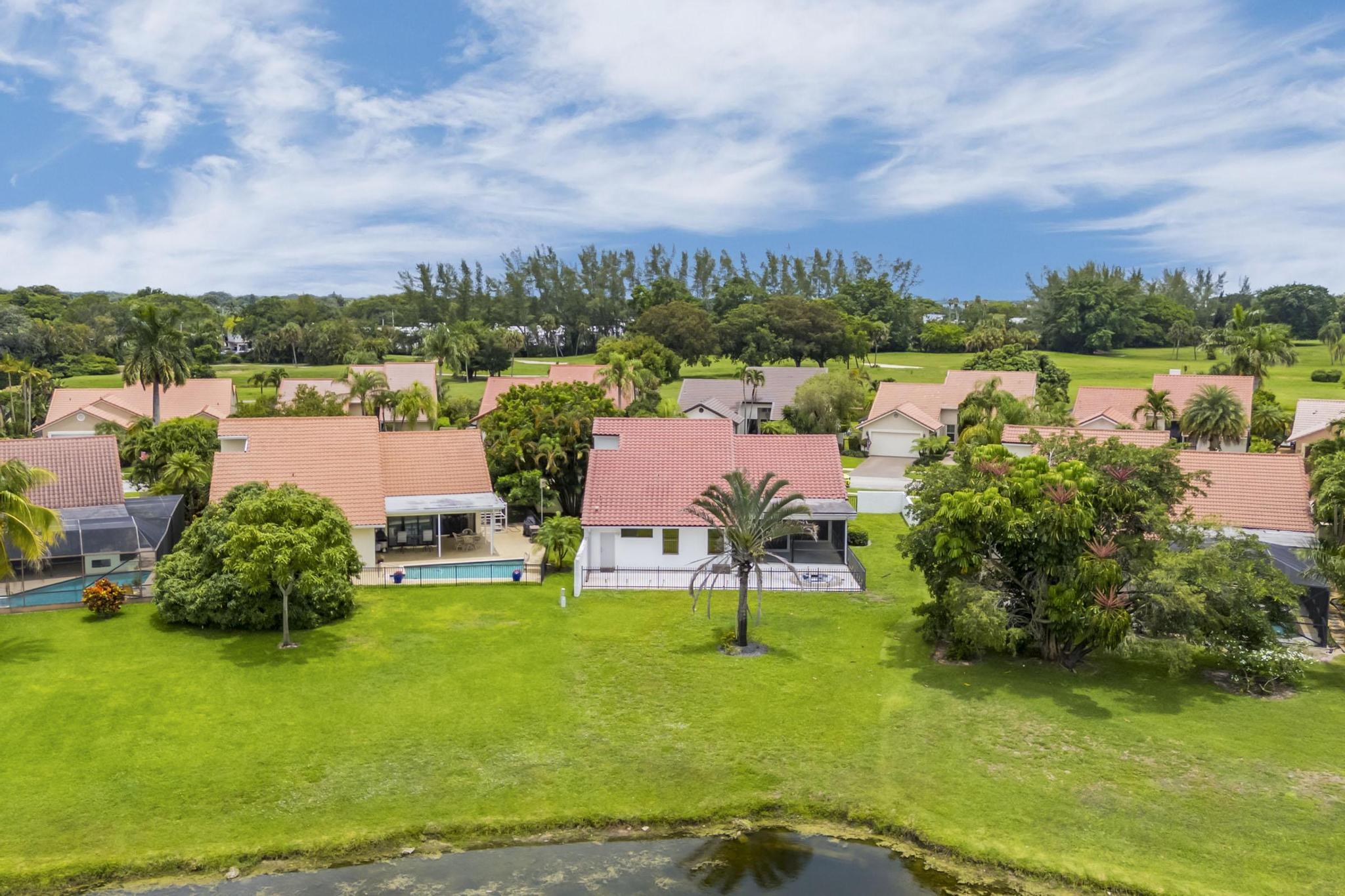 BOCA GREENS - Residential