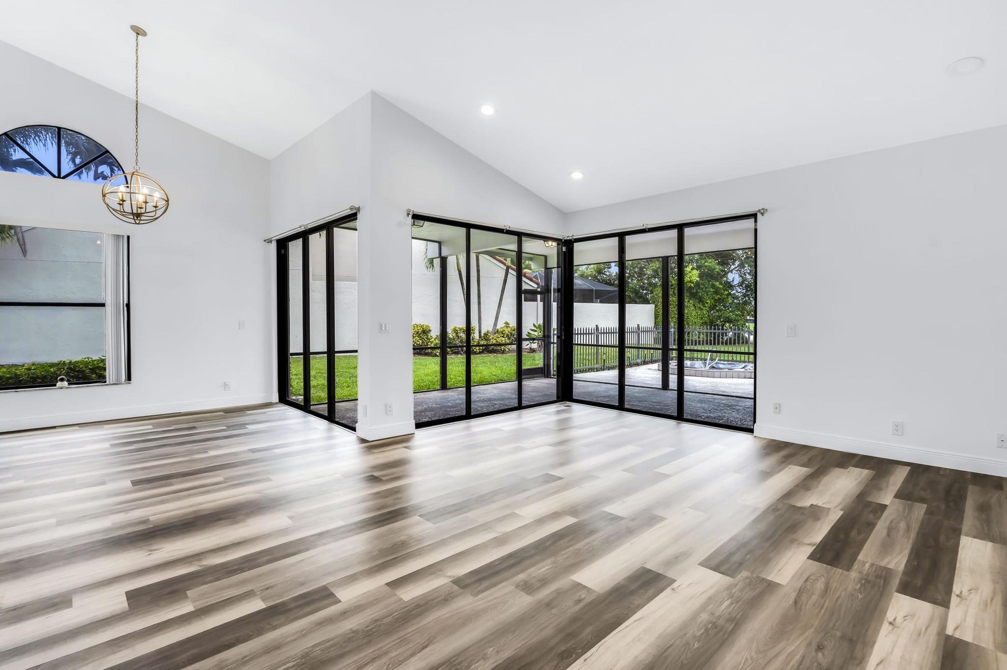 BOCA GREENS - Residential