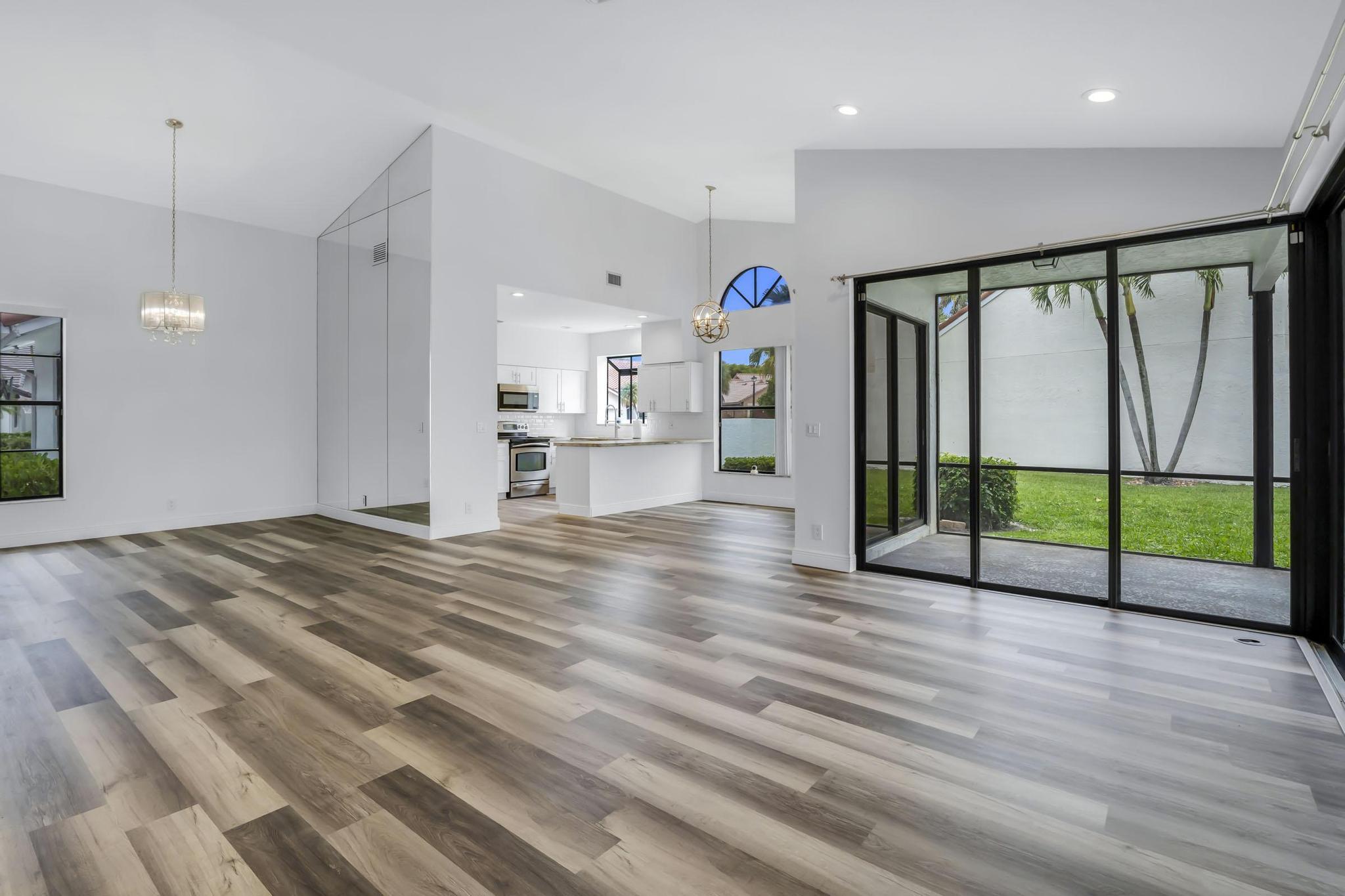 BOCA GREENS - Residential