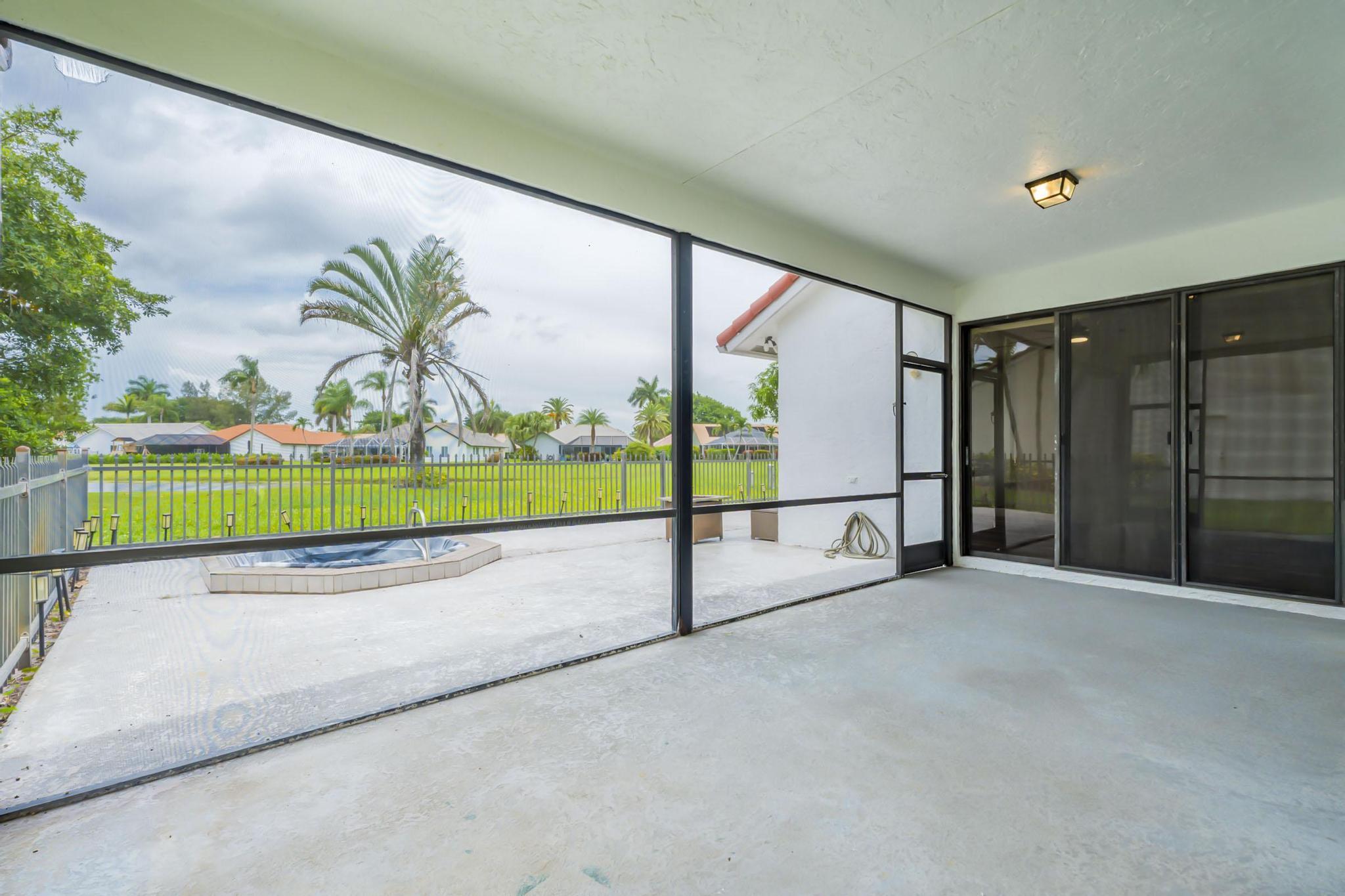 BOCA GREENS - Residential
