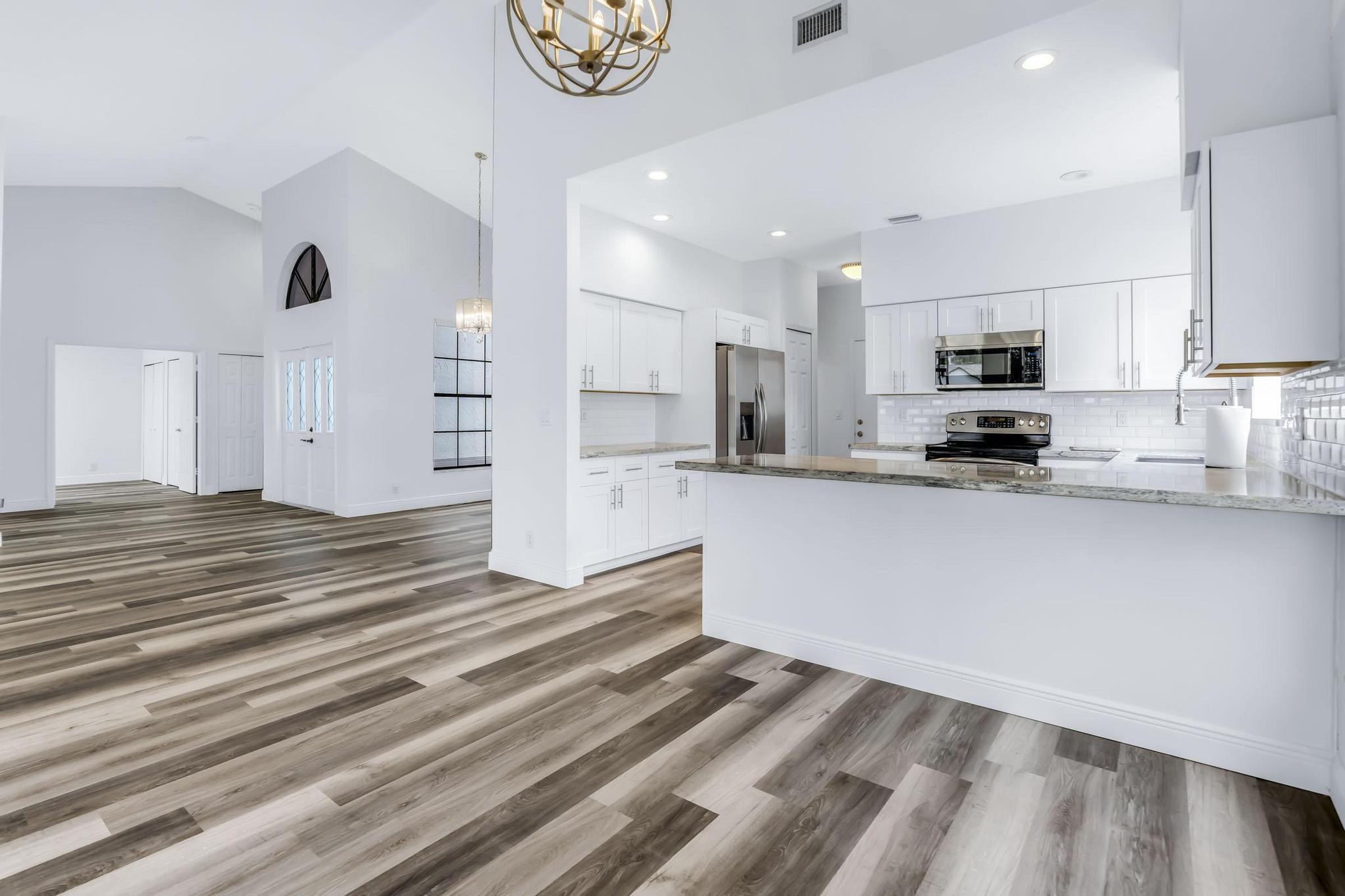 BOCA GREENS - Residential