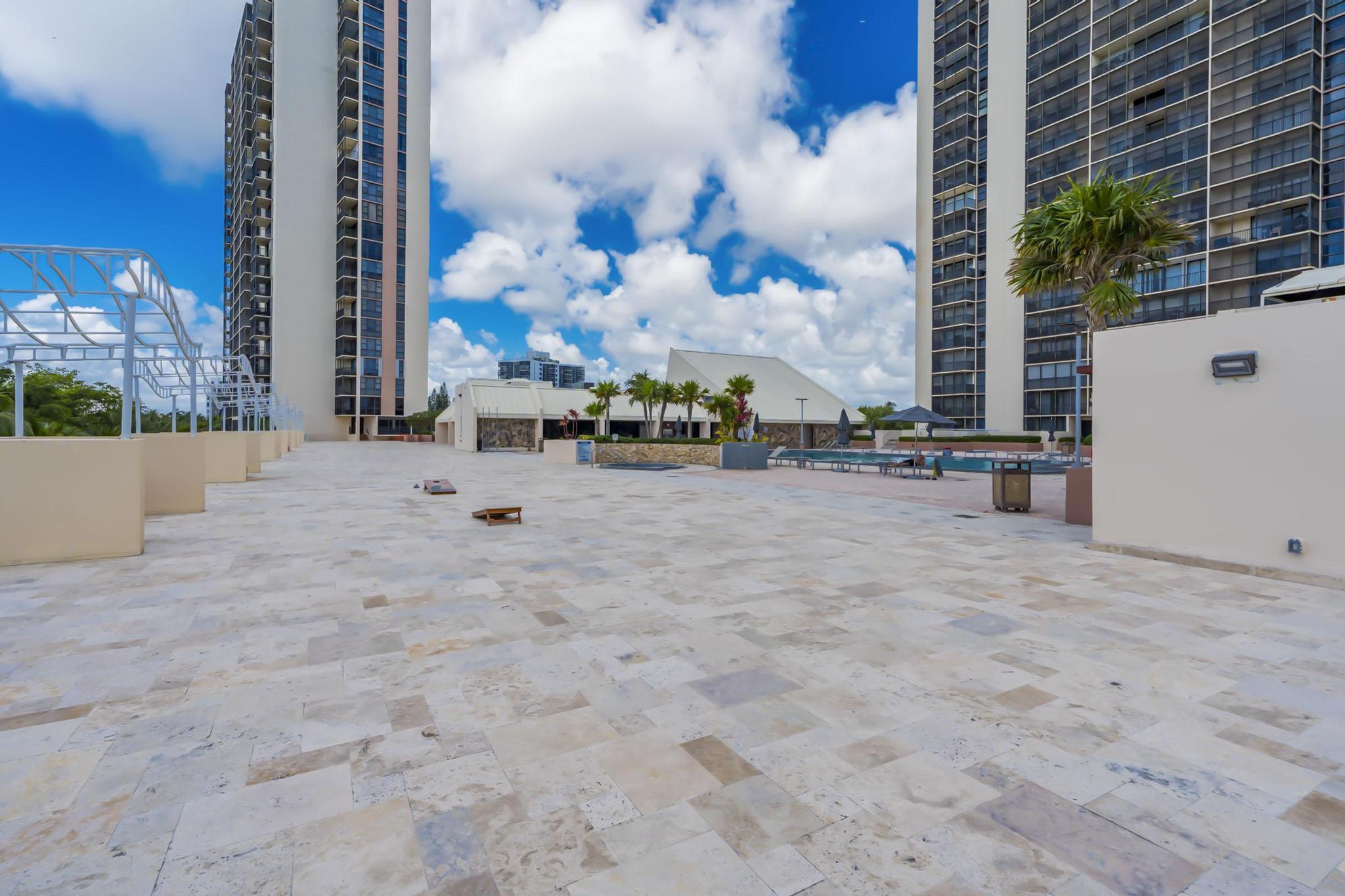 CORONADO CONDO- TOWER II - Residential