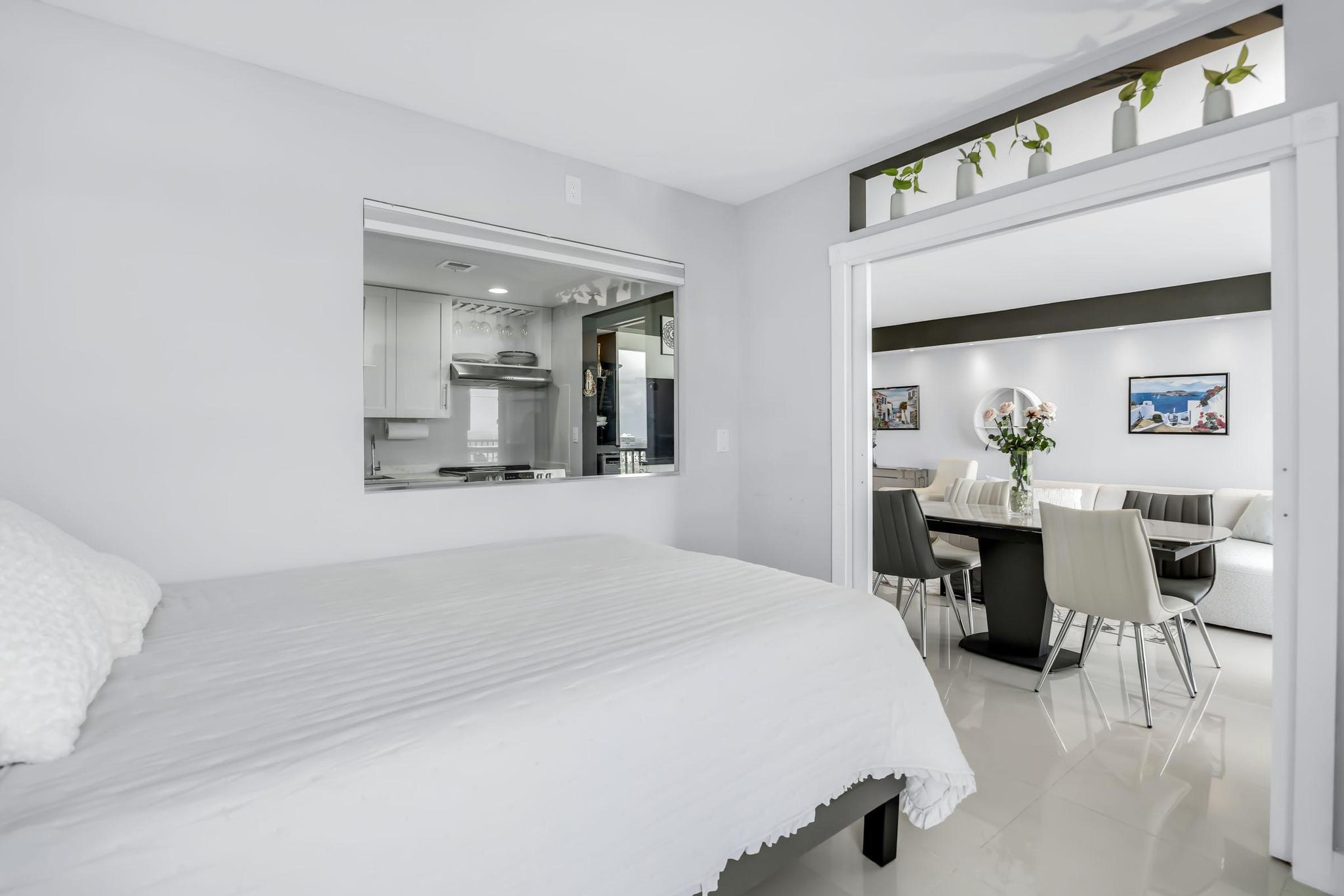 CORONADO CONDO- TOWER II - Residential