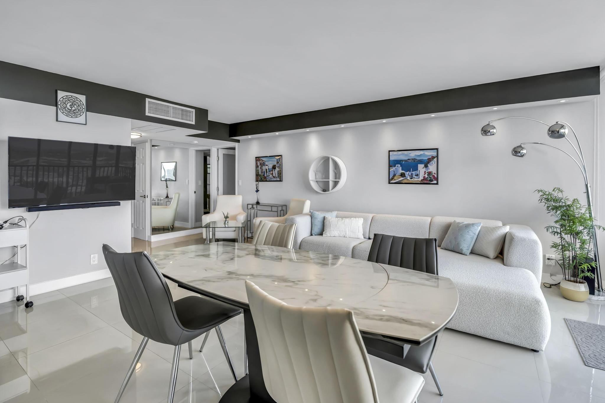 CORONADO CONDO- TOWER II - Residential