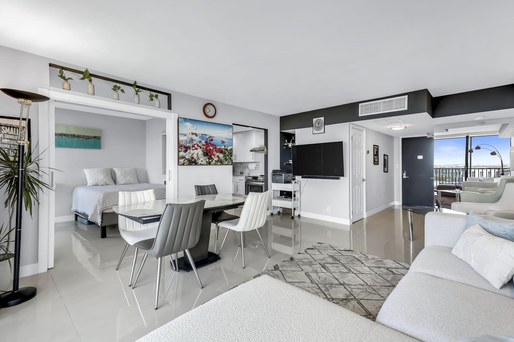 CORONADO CONDO- TOWER II - Residential