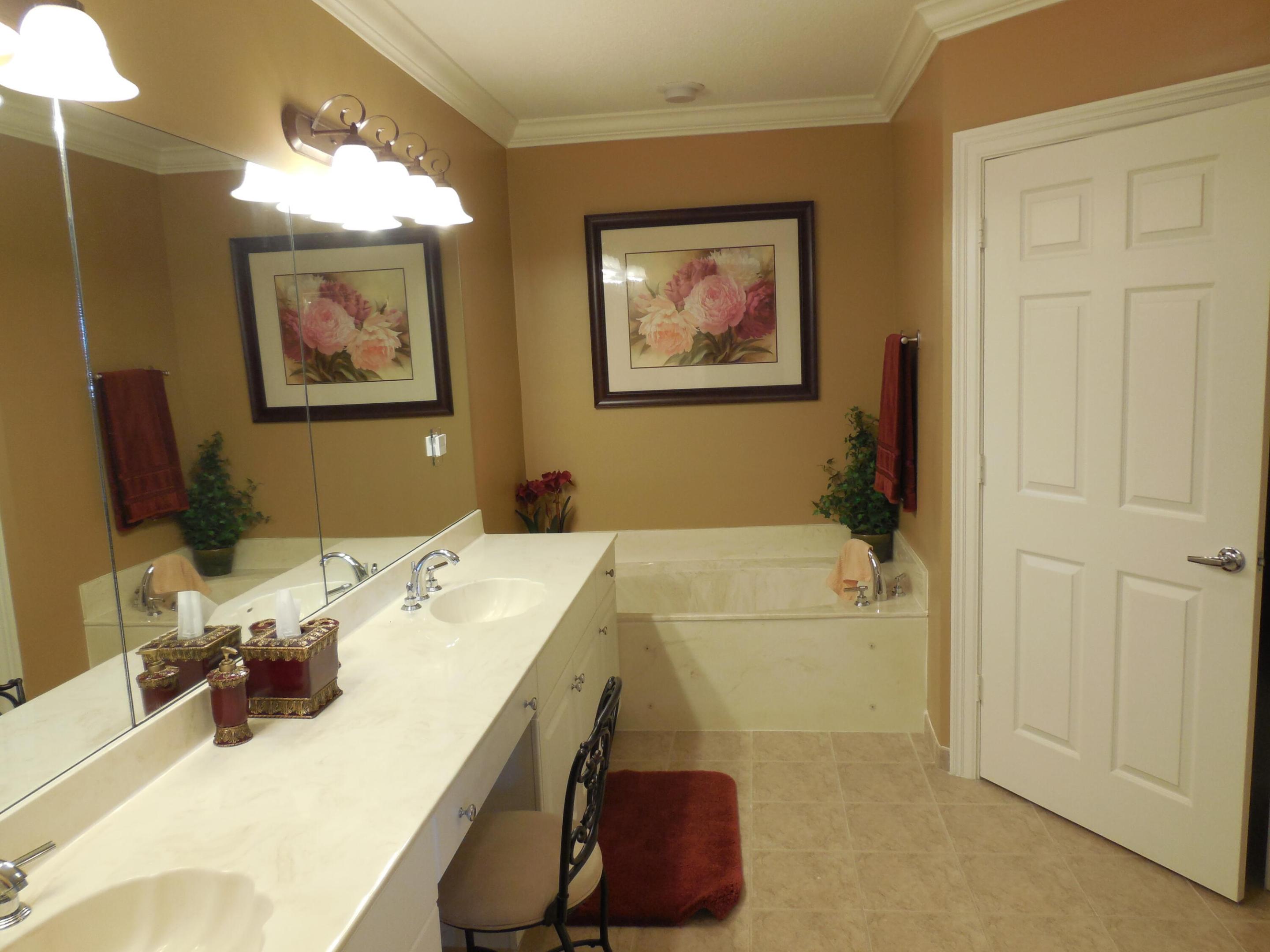 JUNO OCEAN KEY CONDO - Residential Lease