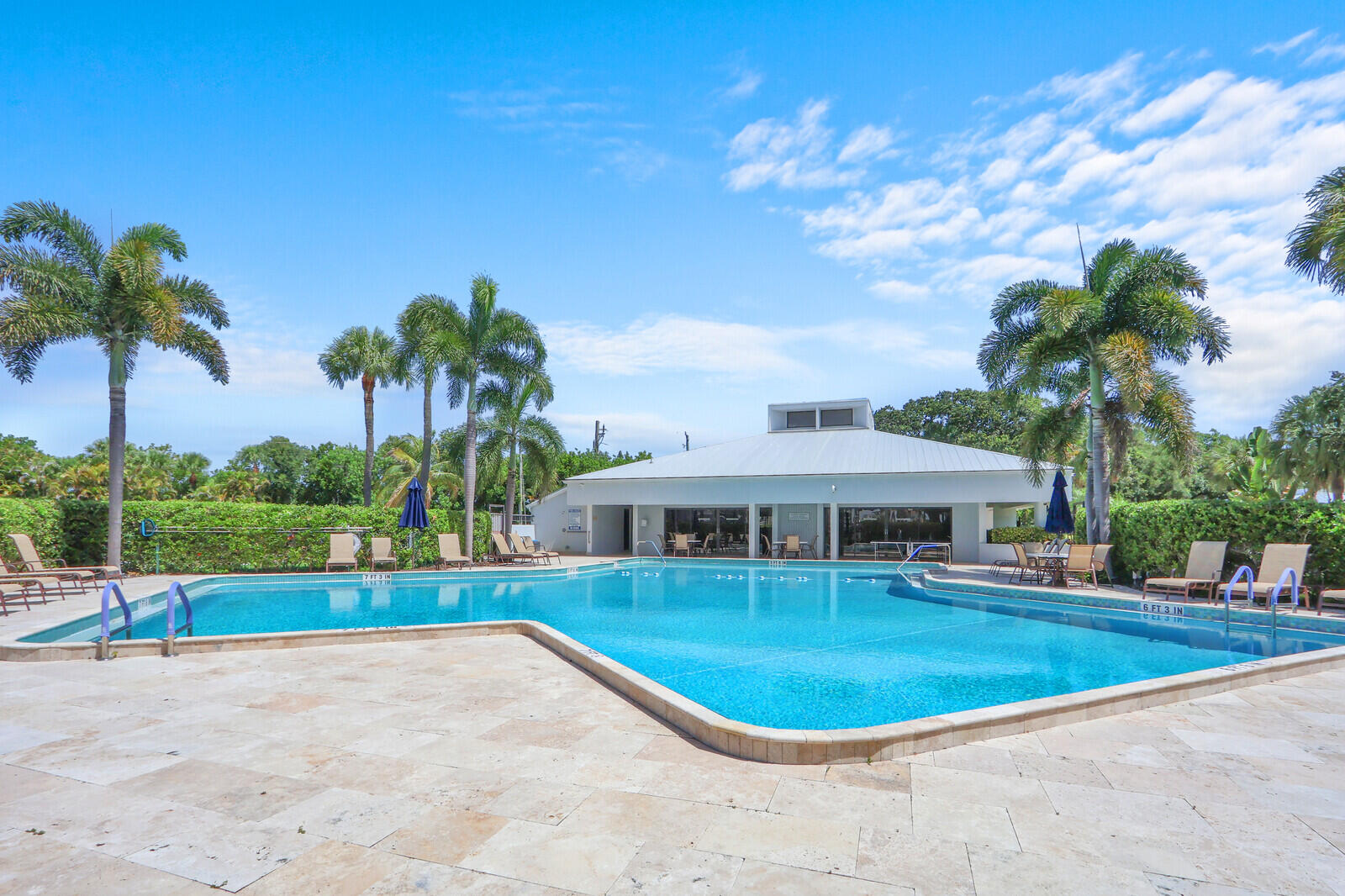 JUPITER COVE - Residential