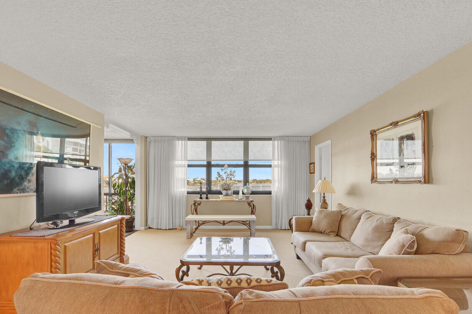 JUPITER COVE - Residential