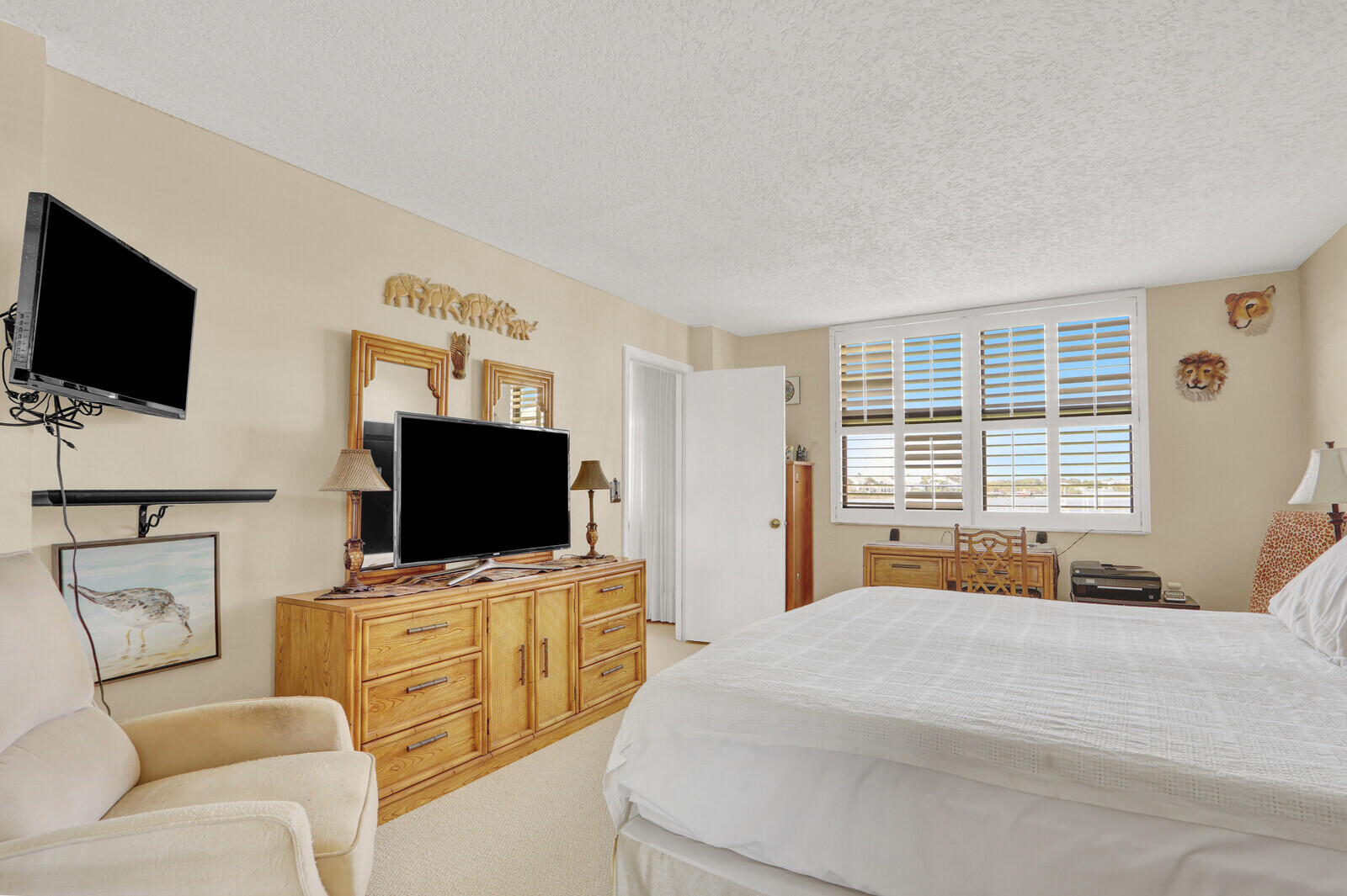 JUPITER COVE - Residential