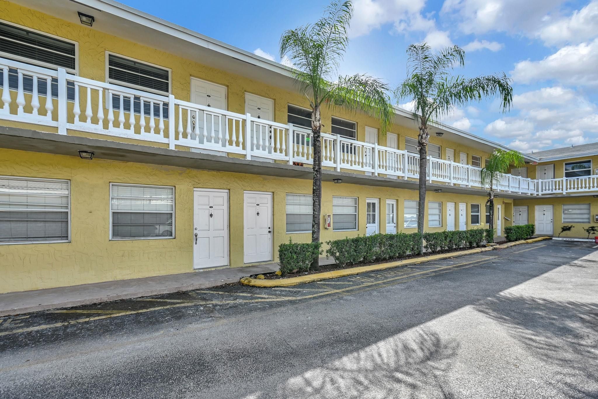 Azul at Kimberly Lake - Residential Lease