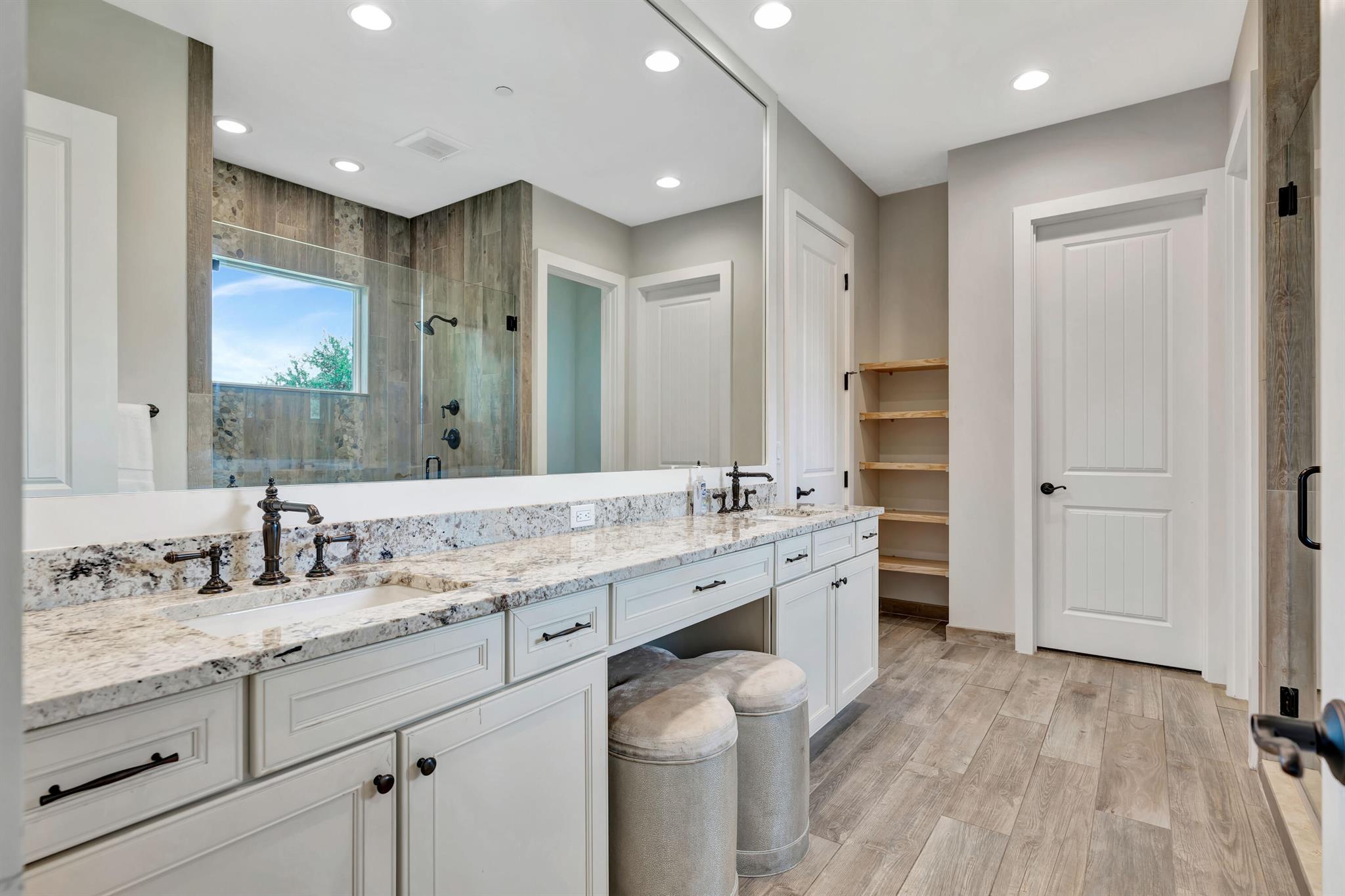 TRAILSIDE - Residential