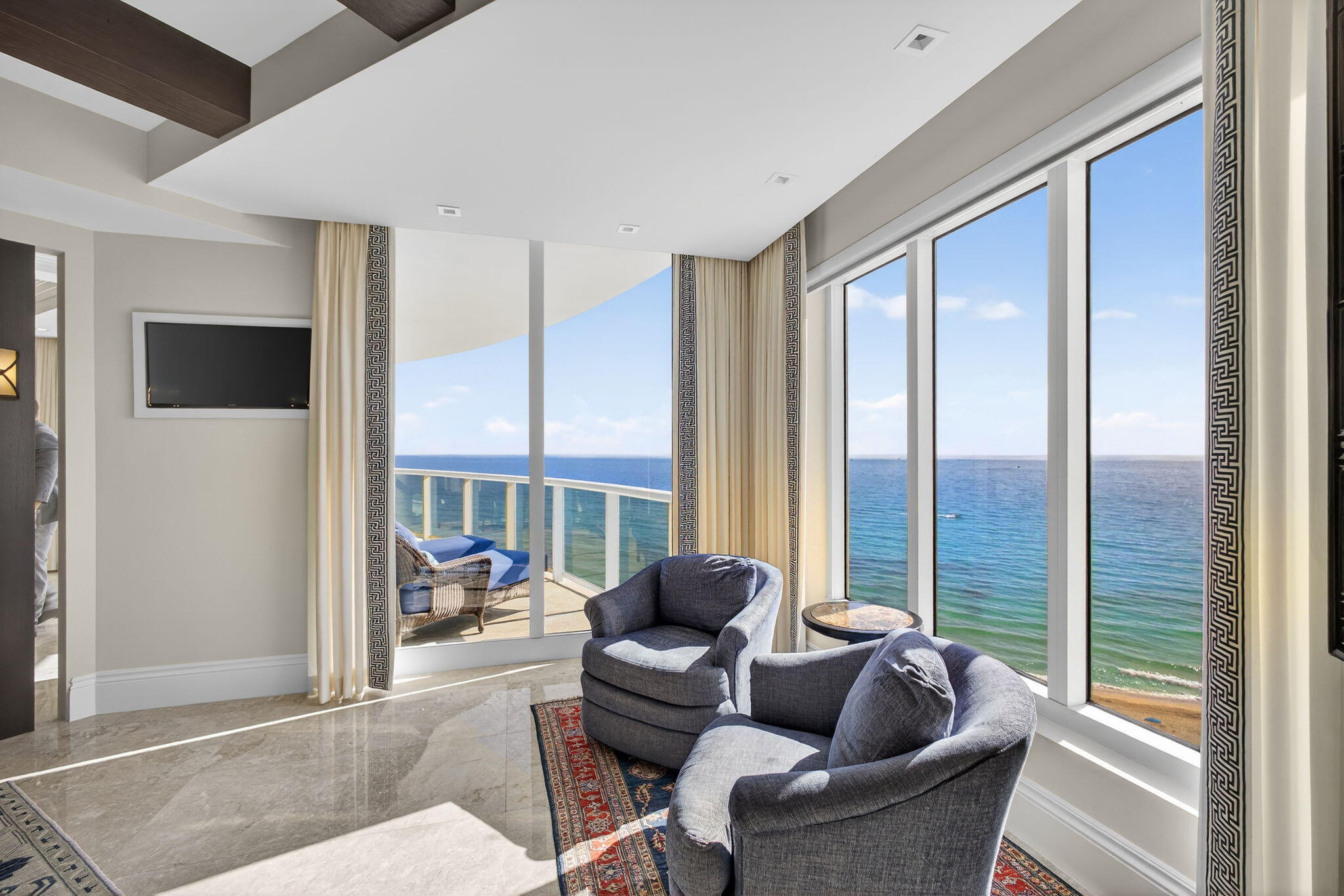 2700 NORTH OCEAN CONDO - Residential