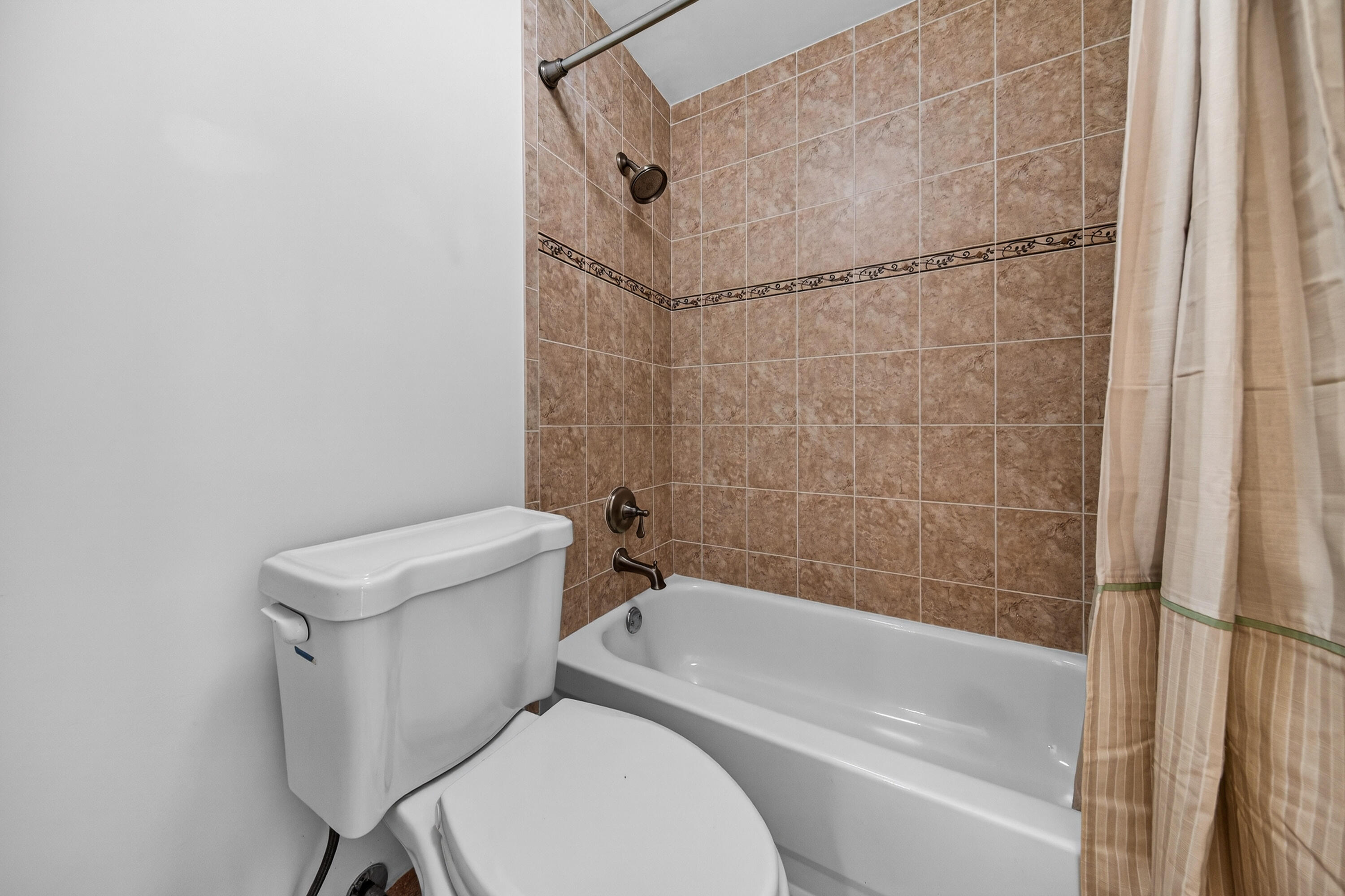 ROYAL PARK GARDENS I-J CONDO - Residential