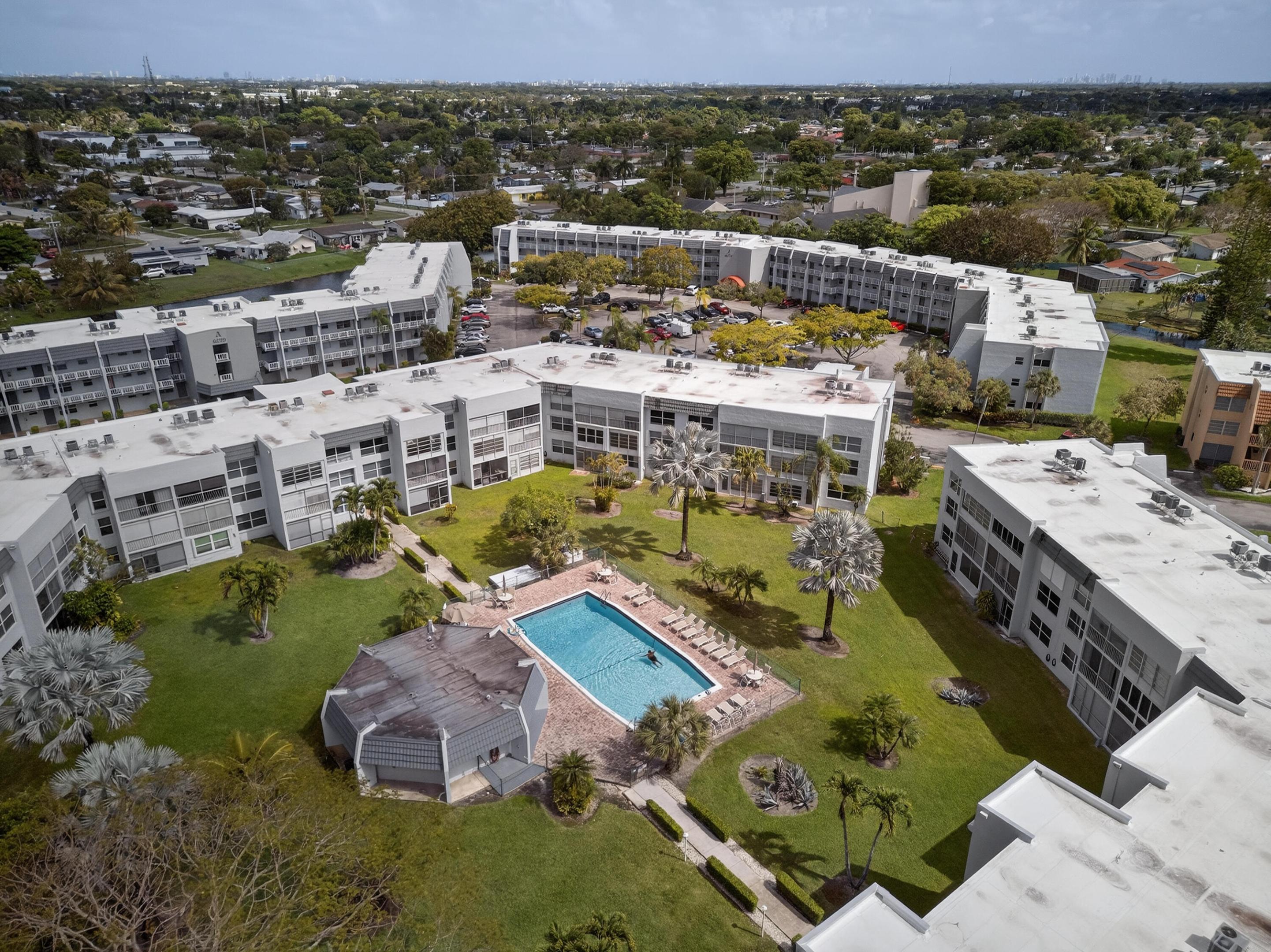 ROYAL PARK GARDENS I-J CONDO - Residential