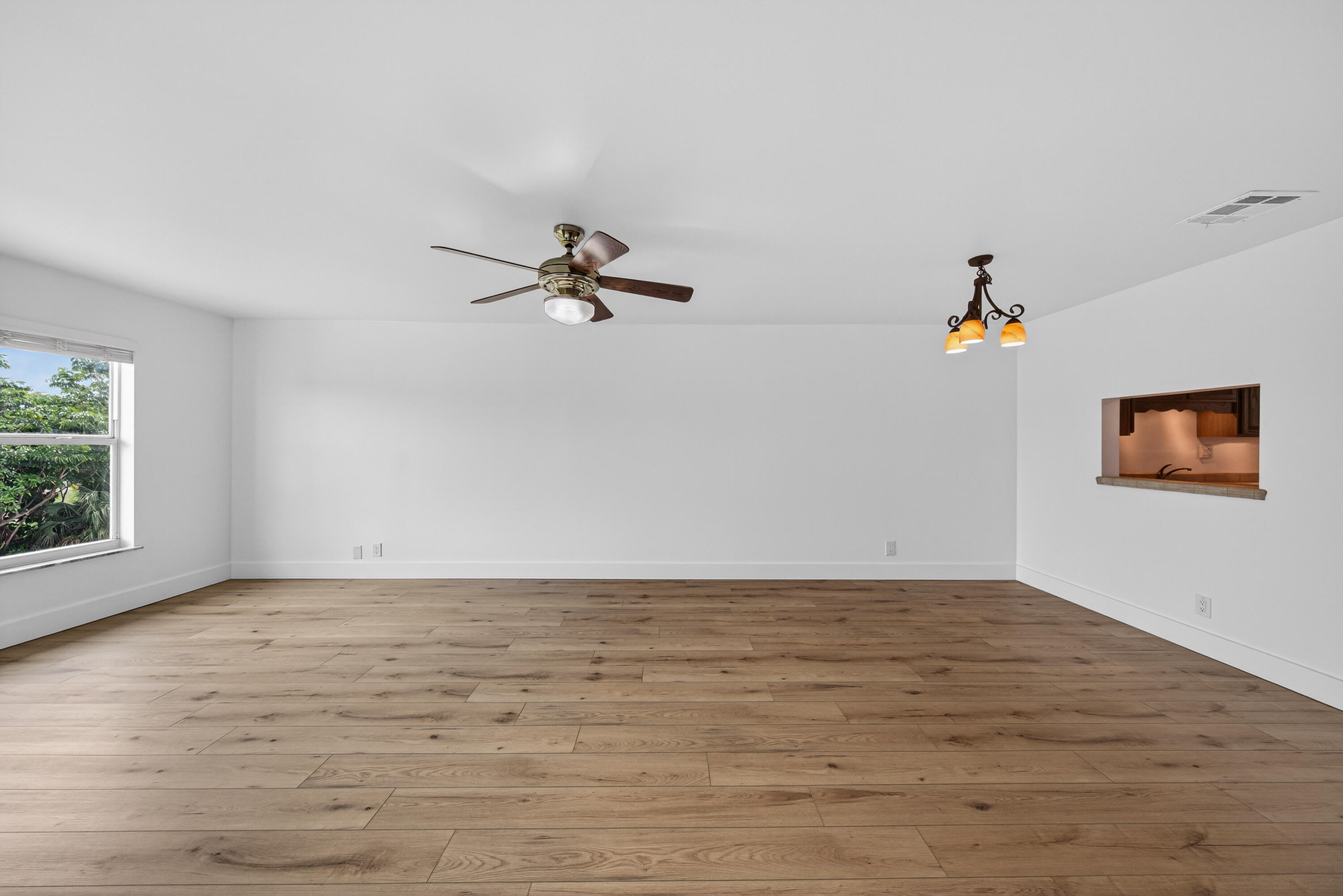 ROYAL PARK GARDENS I-J CONDO - Residential