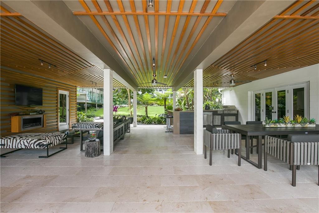 Coral Ridge Country Club - Residential