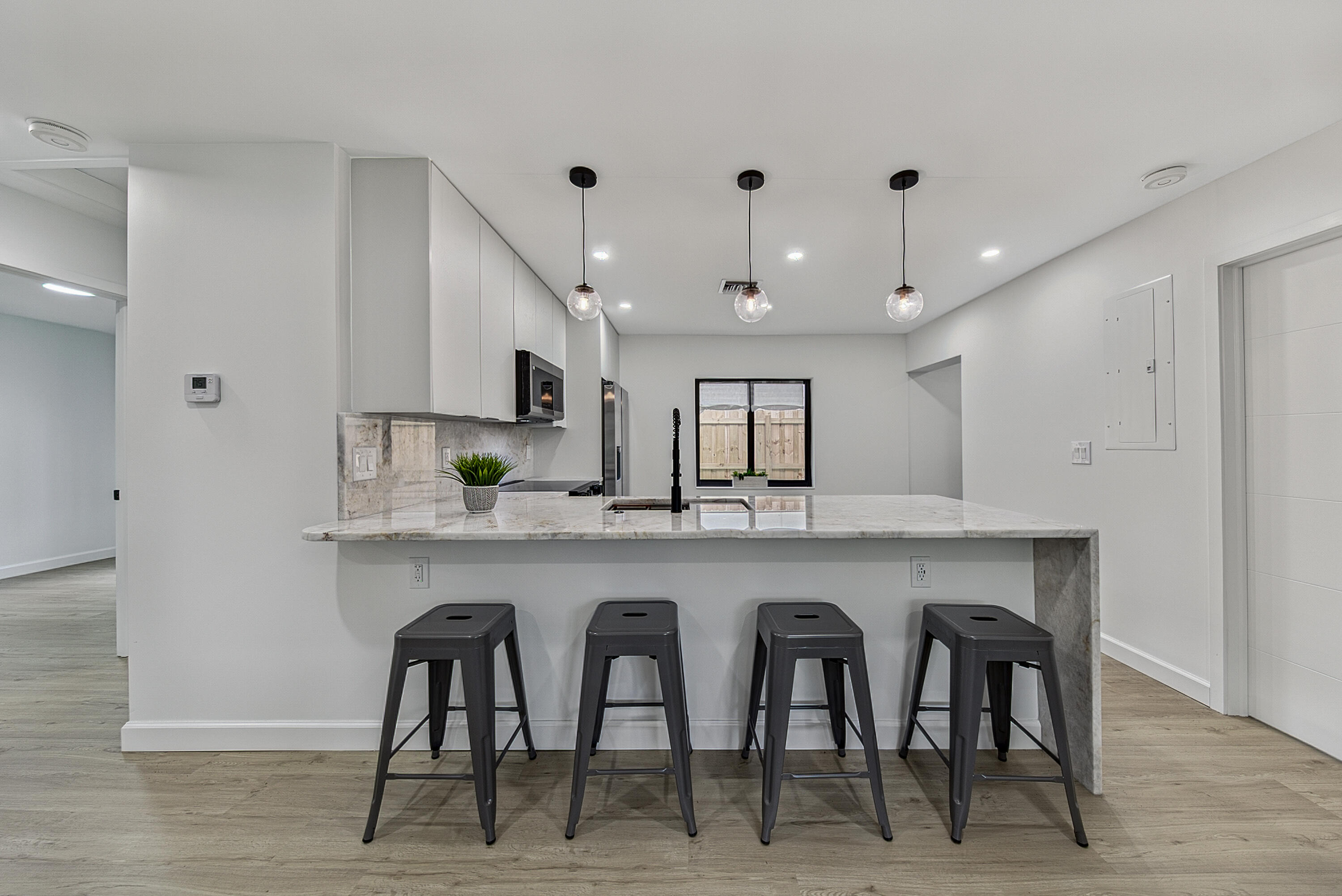 RIVERSIDE PARK - Residential