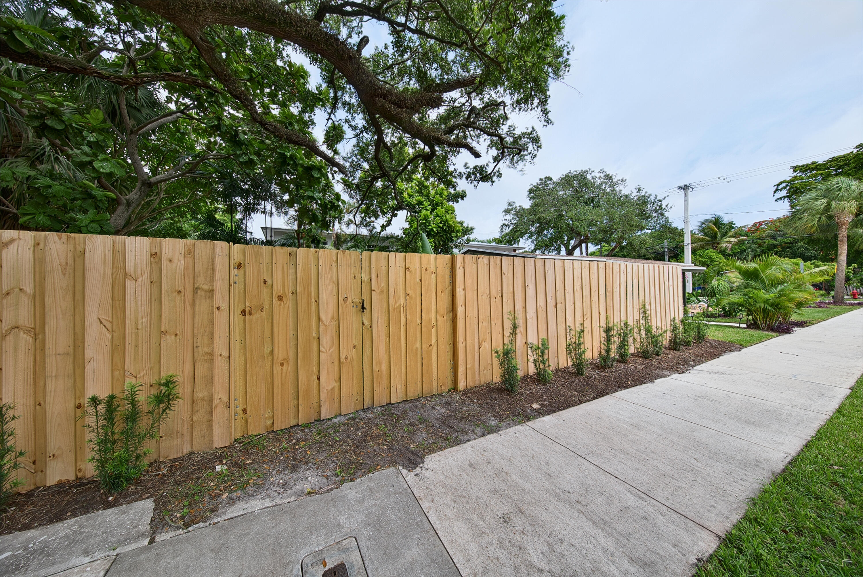 RIVERSIDE PARK - Residential