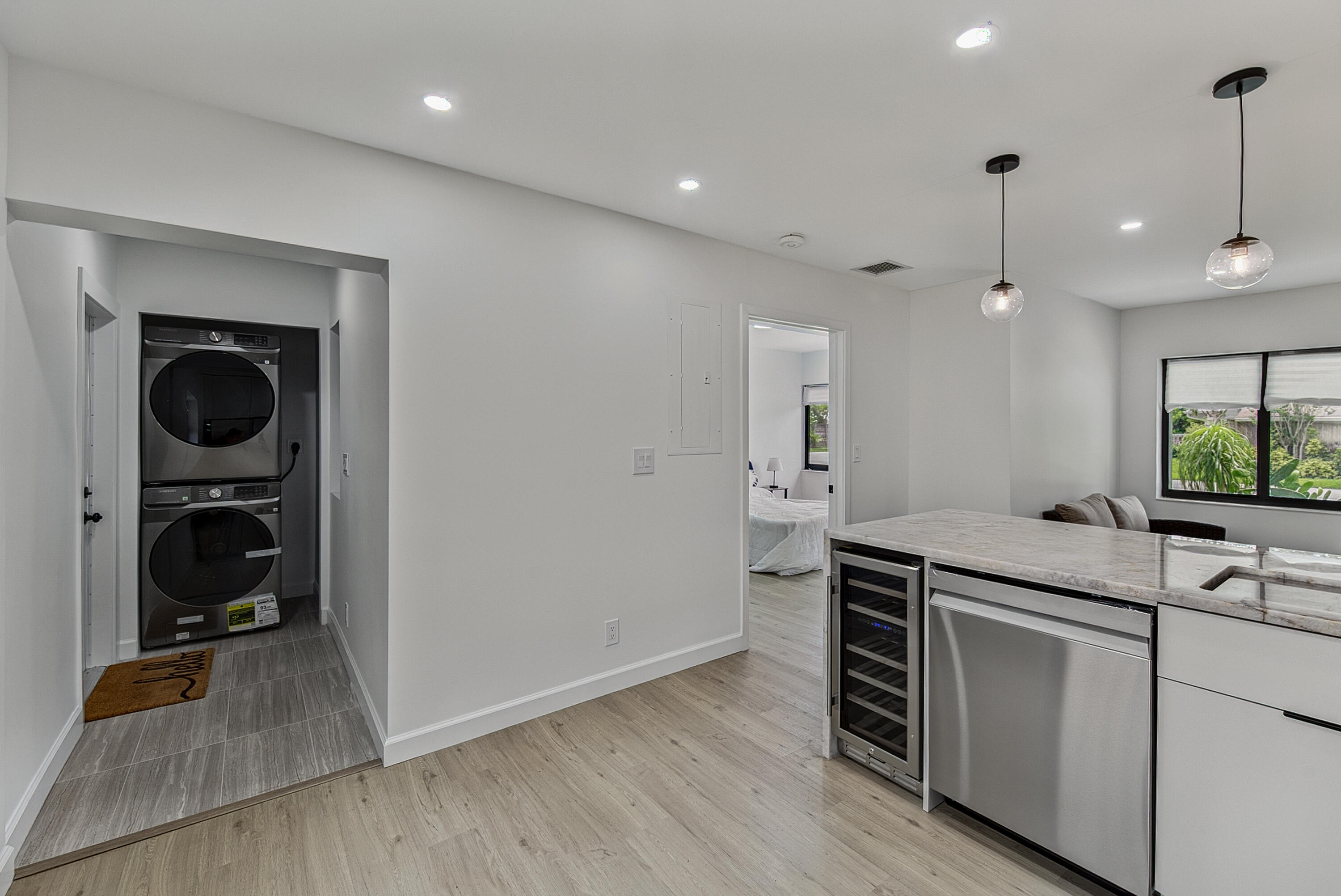 RIVERSIDE PARK - Residential